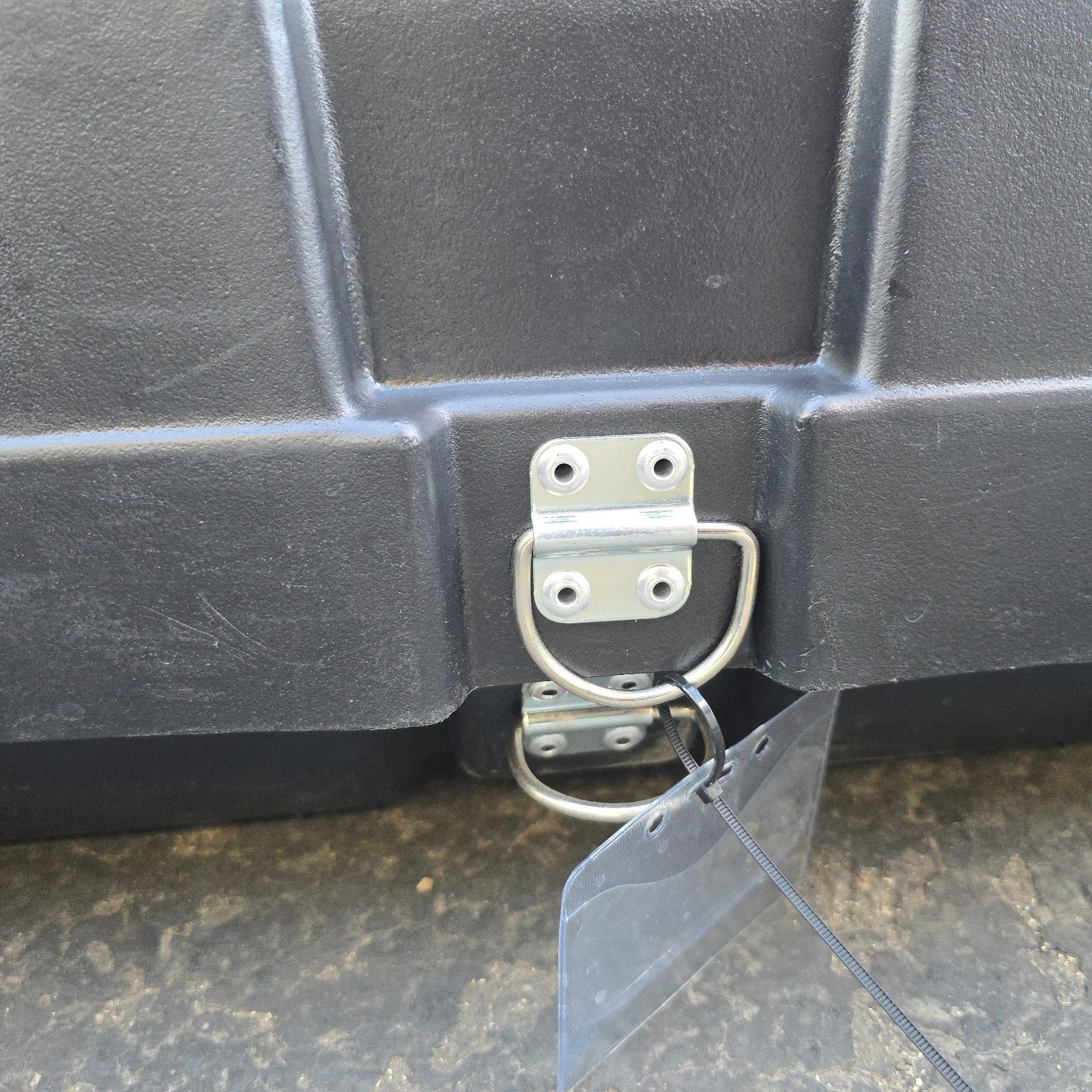 Thule Roundtrip Transition Hard Bike Travel Case - lightly used, straps, wheels