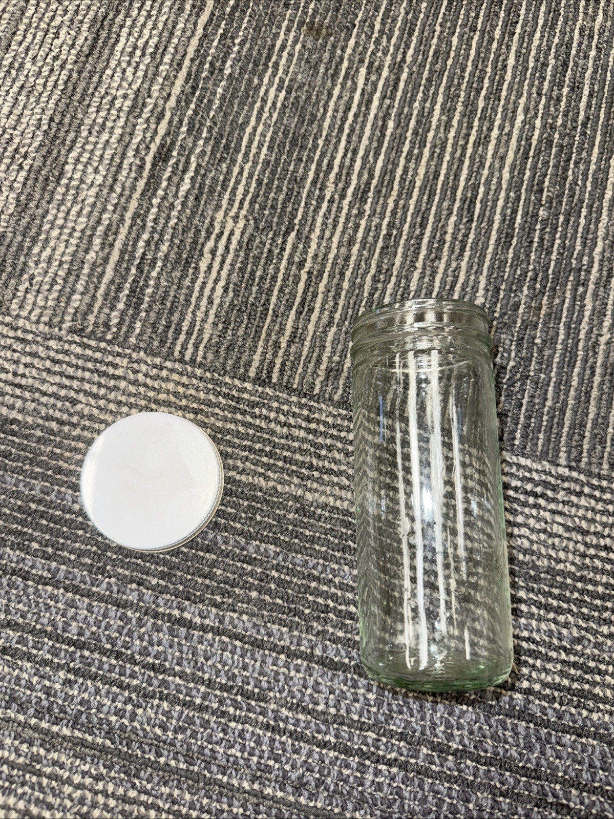 Used 220 ML / 7.4 Oz Sample Jars With Lids Cosmetics Crafts Hobbies Clear Glass