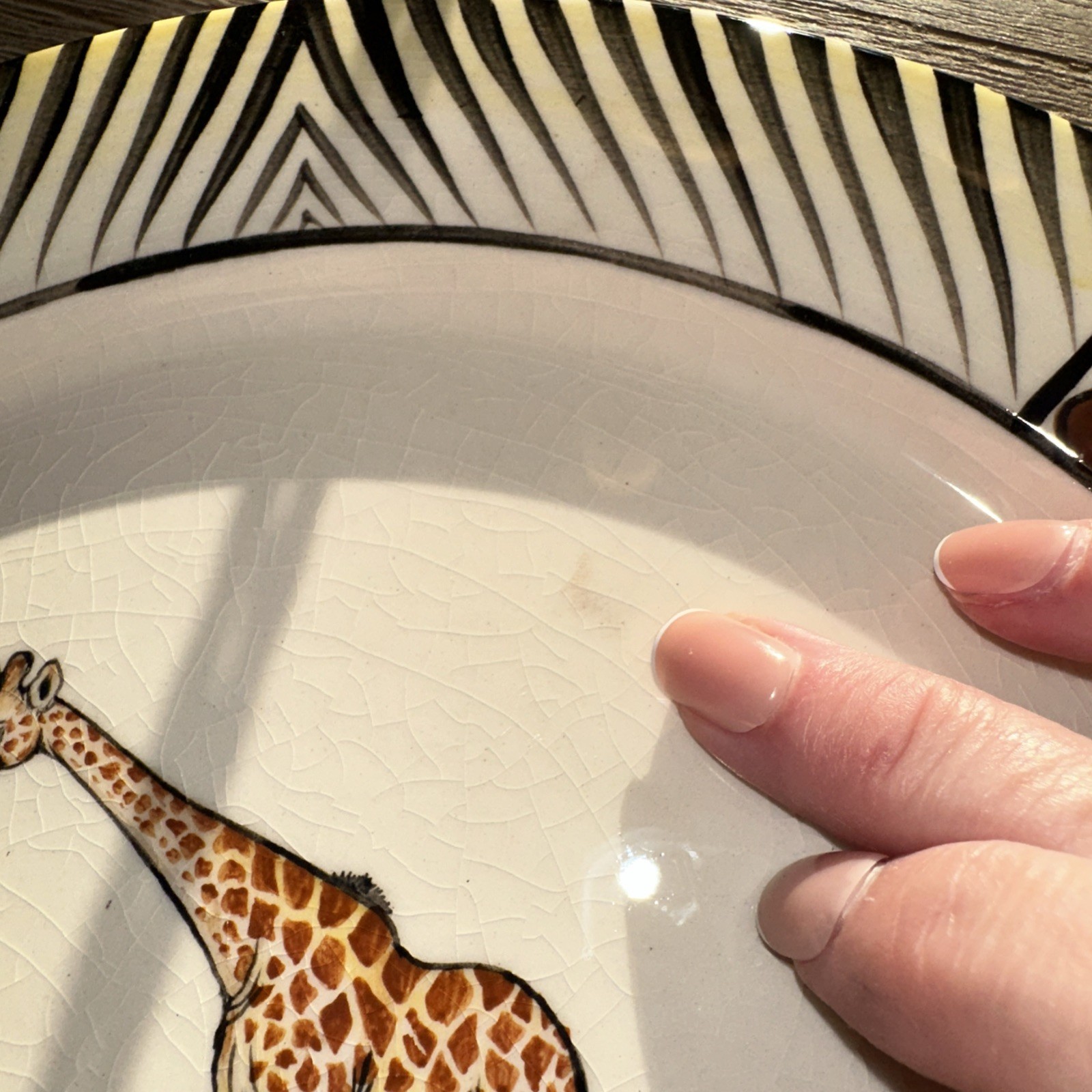 Penzo Zimbabwe Hand Painted 10.75 In Plate Giraffe Signed 2007