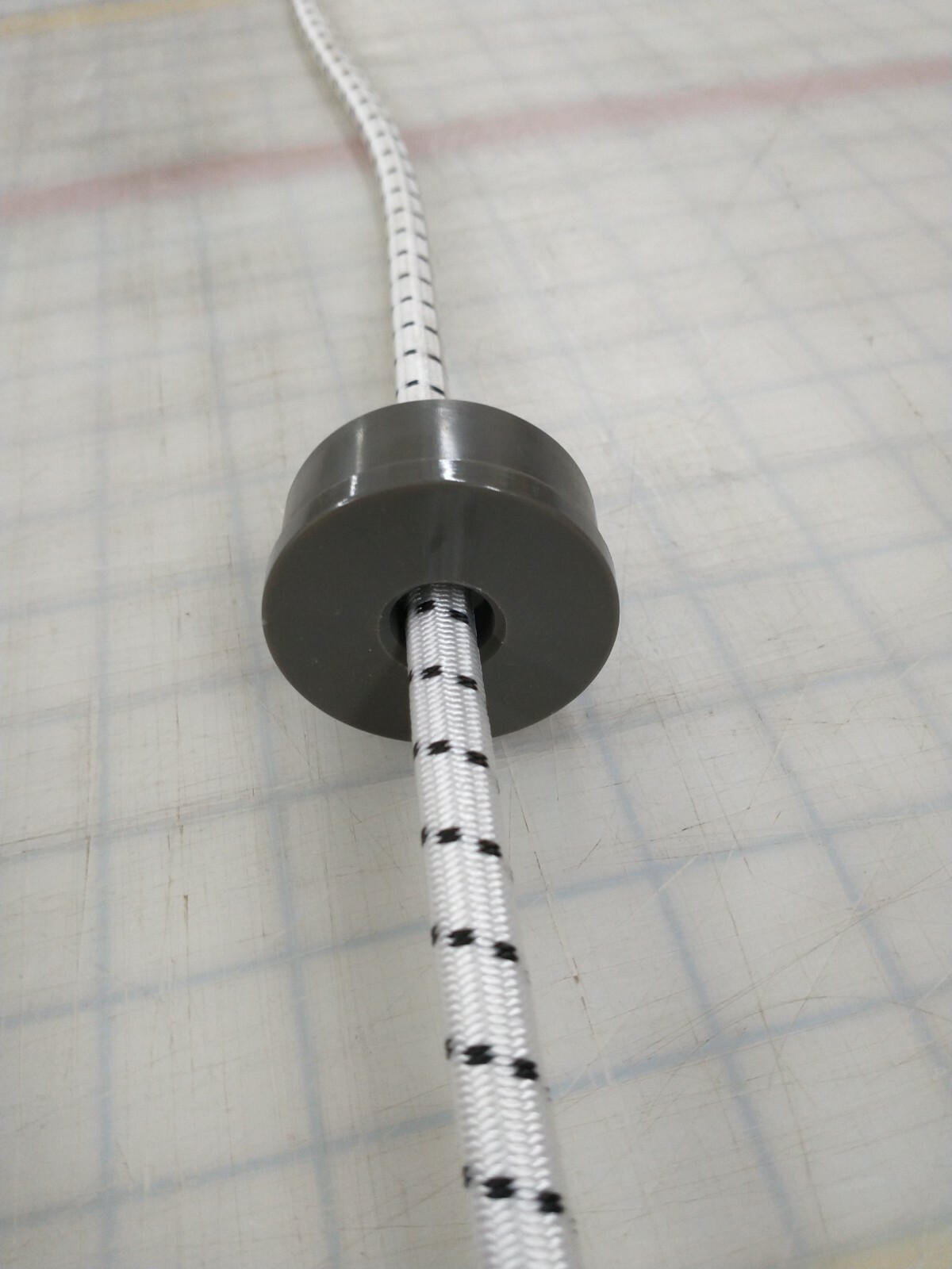 Nylon End Plug Sur-Lok With Grain Trailer Tarp Bungie Cord Roll Return