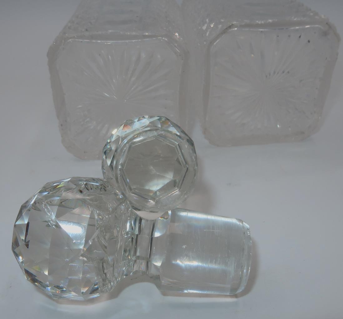 MAPPIN & WEBB Silver Plated Liquor TANTALUS w/ 3 Decanters & Lock, 13" x 12"