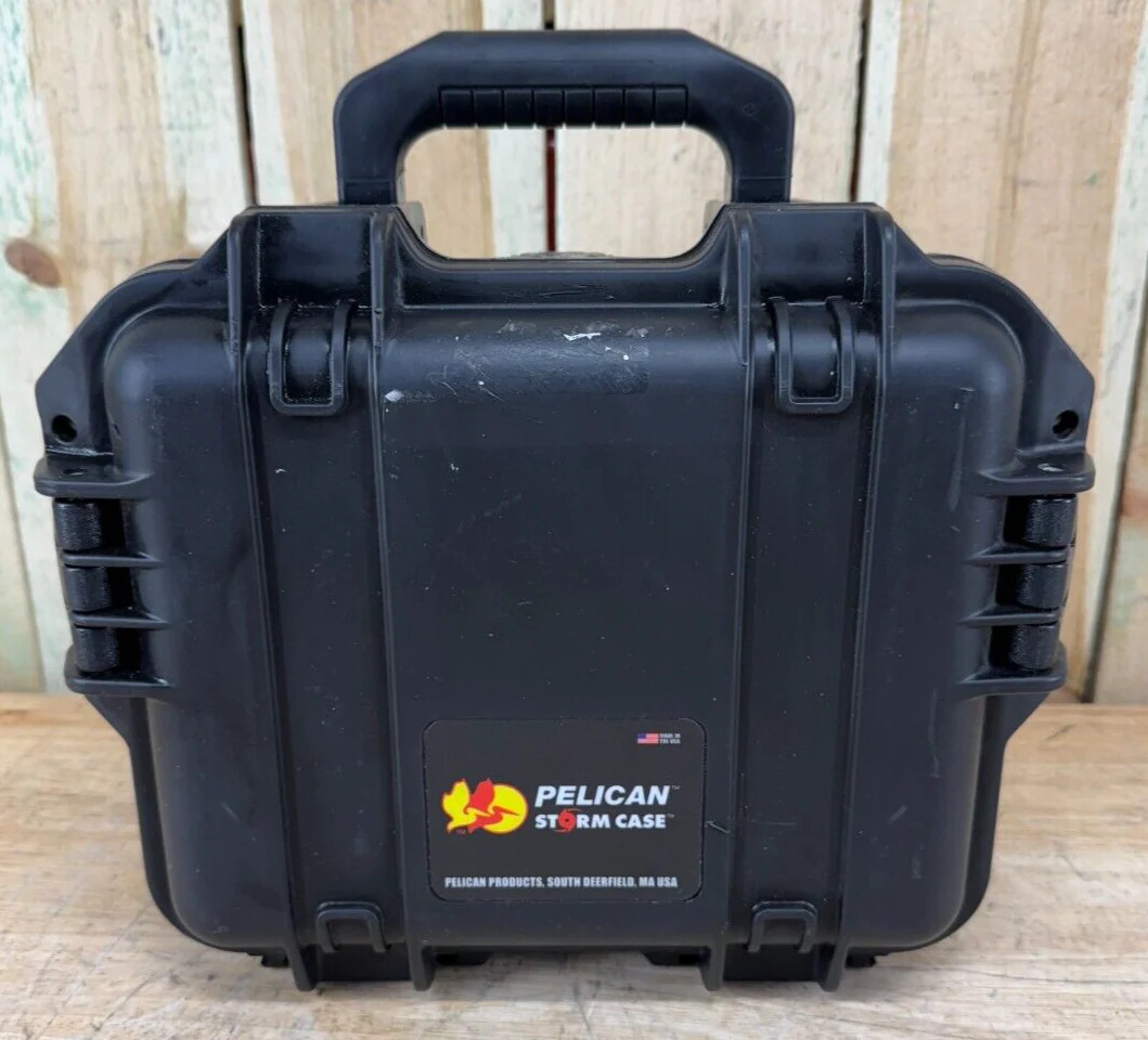 Pelican iM2075 Storm Case Waterproof Handheld Great Condition AB