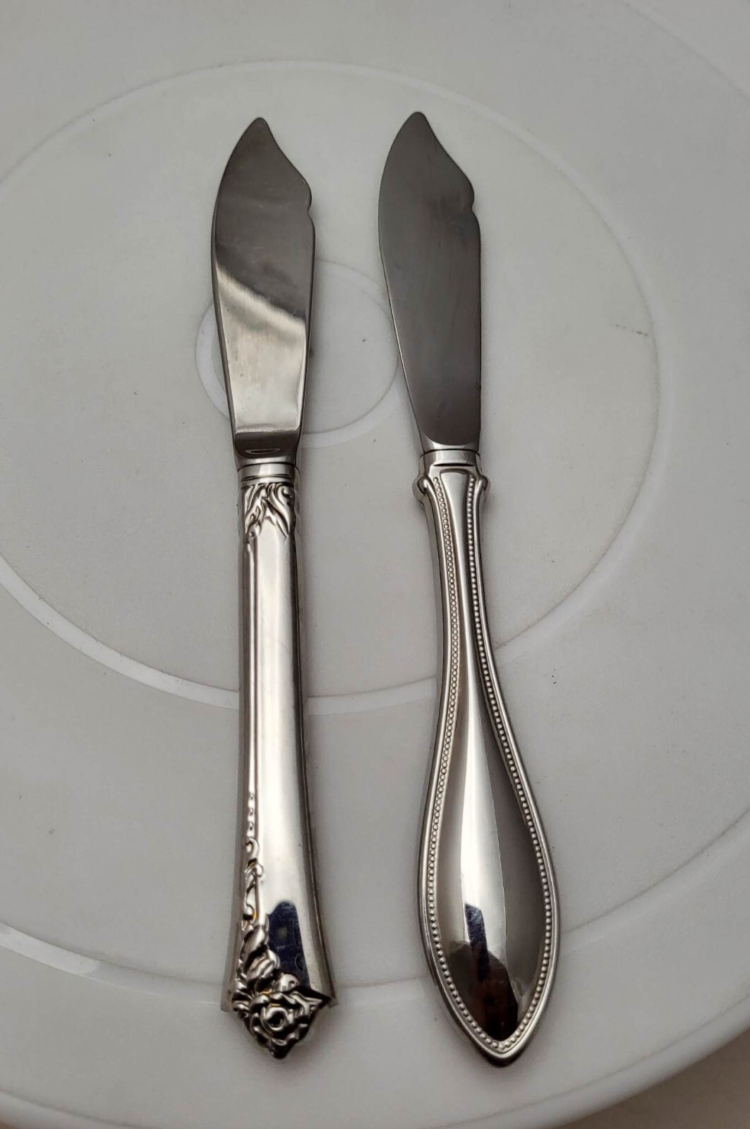 2 Different Master Butter Knife Silverware Flatware