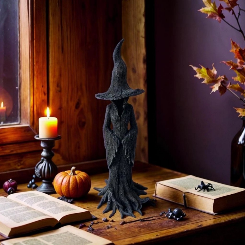 1 Pack Cracker Barrel Tree Witch Statue 2025 30 cm Halloween Decor - New in Box