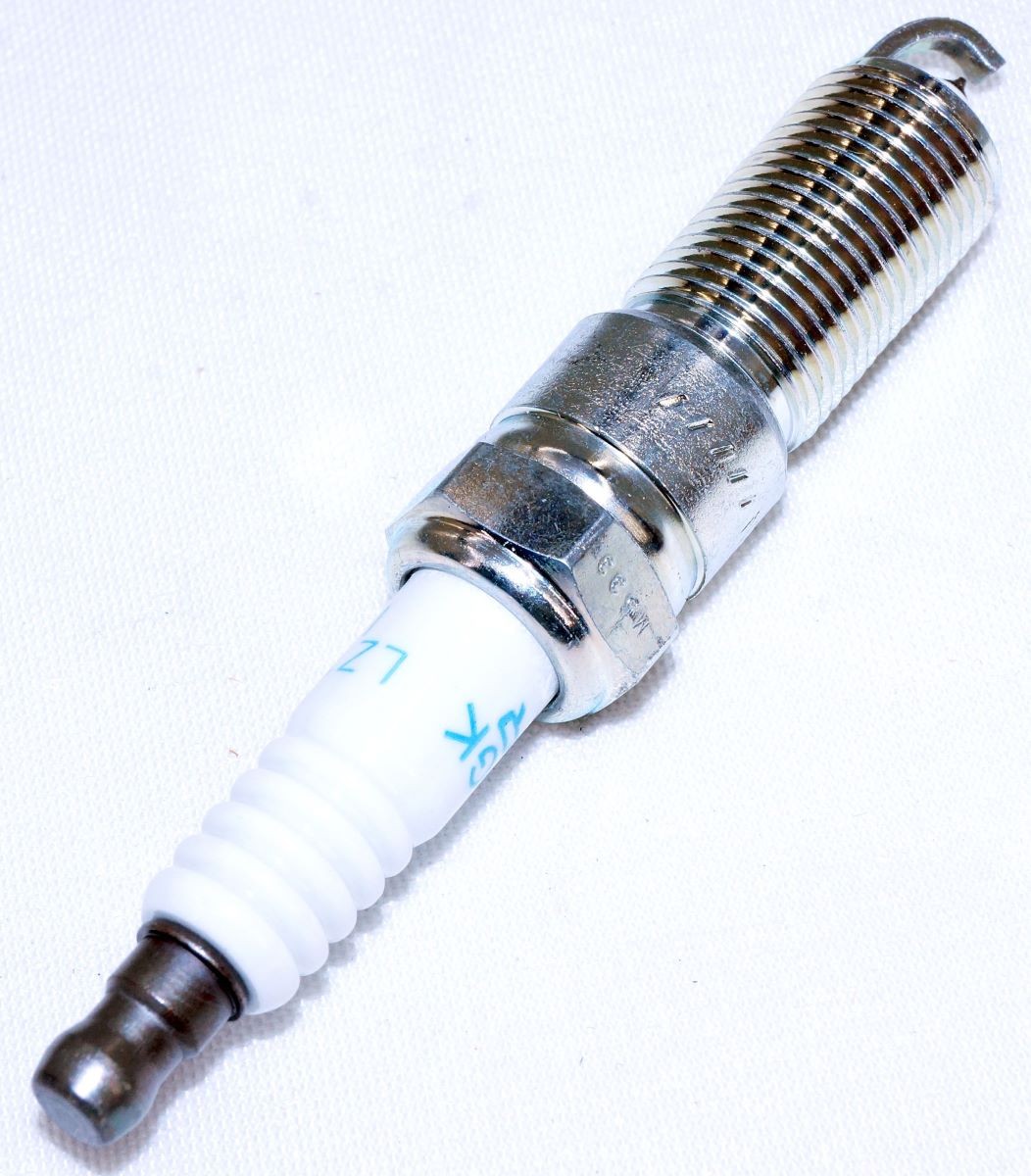 Set of 16 Genuine NGK 97408 LZTR6AP11EG Laser Platinum Spark Plugs