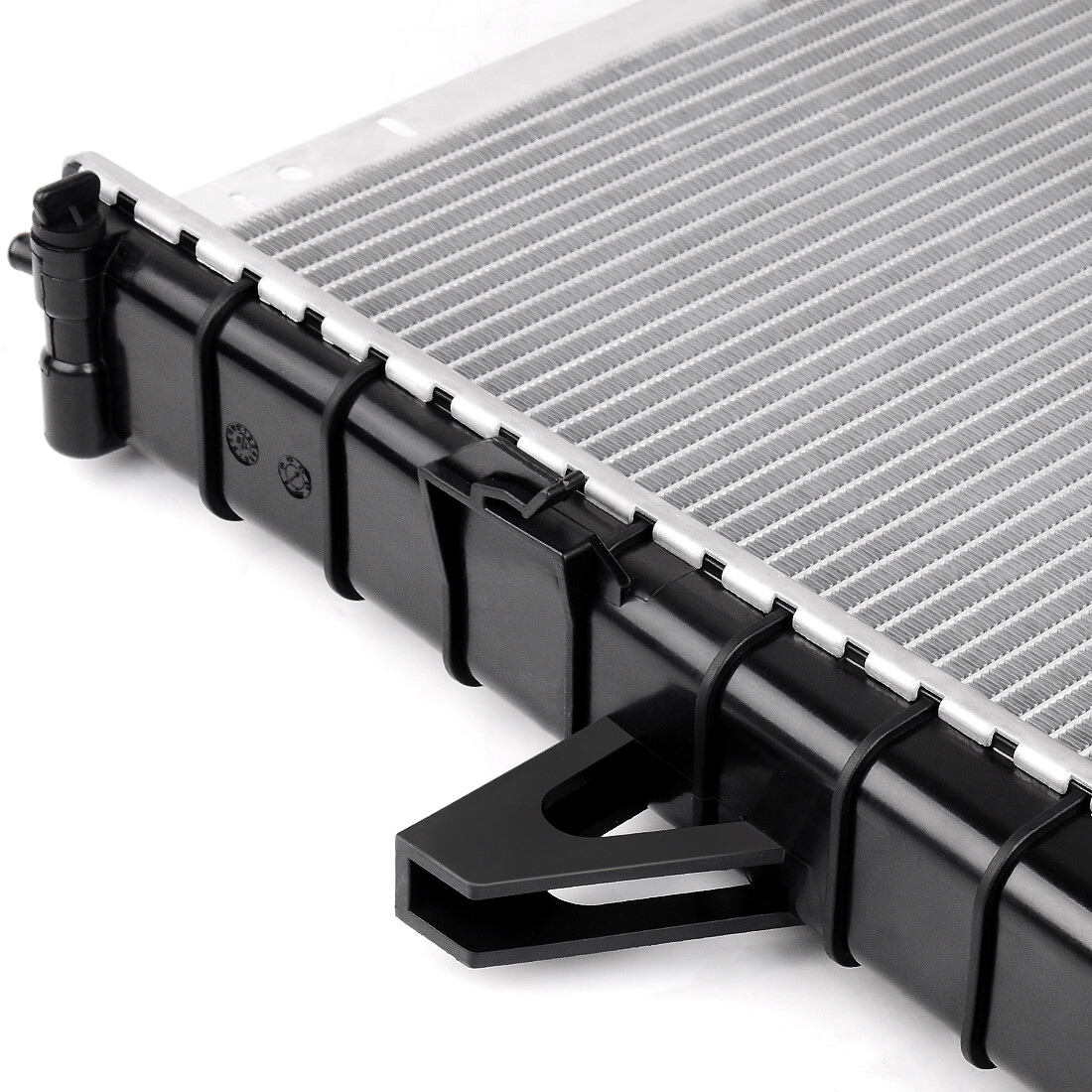 Radiator for 98-01 Ford Explorer 1998-2011 Ranger Mazda B3000 B4000 3.0L 4.0L