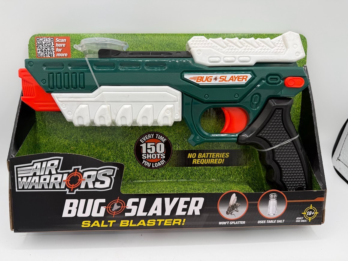 Bug Slayer Salt Blaster Bug & Fly  Killer Pistol Gun New