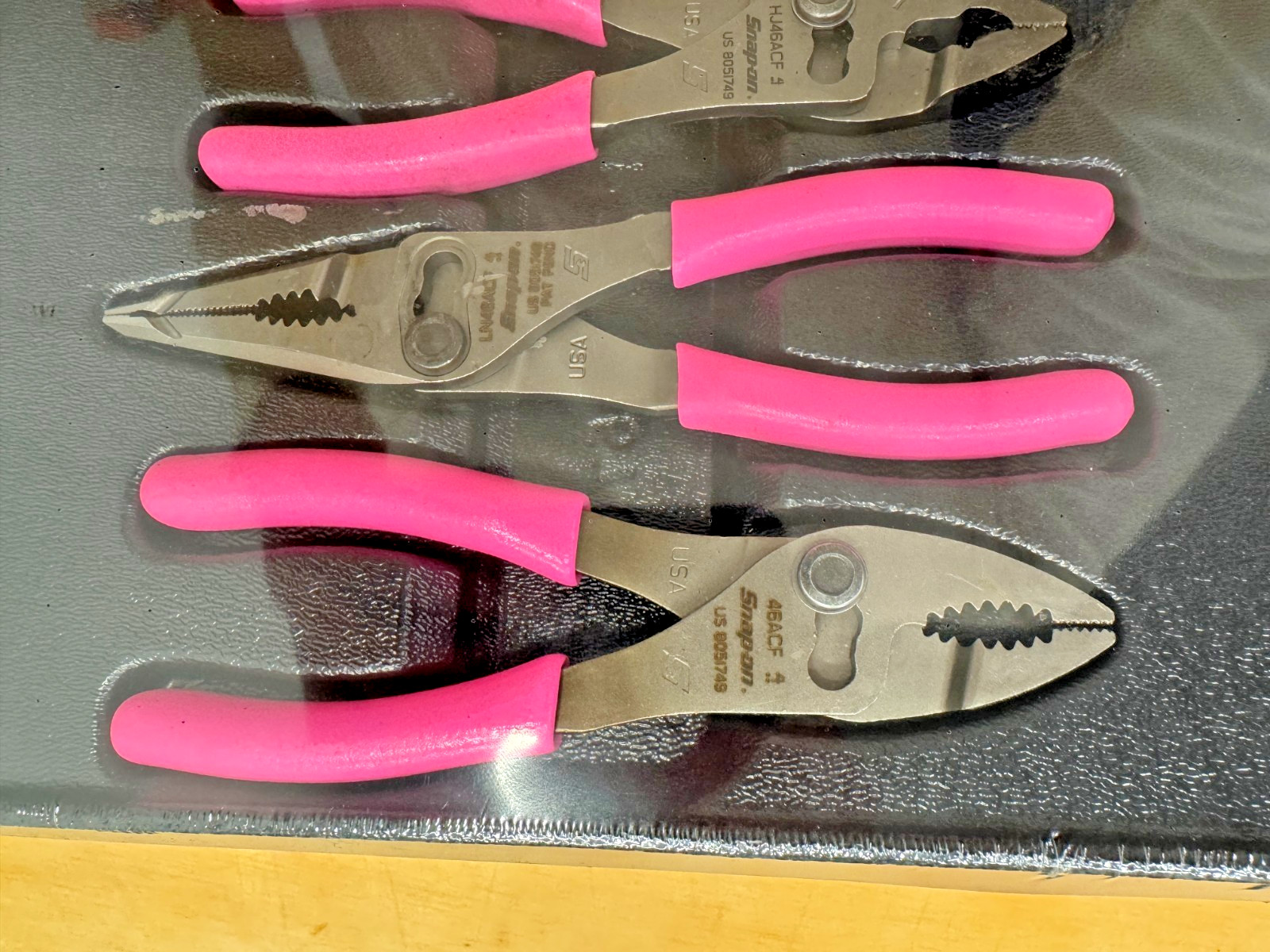 Snap-on Tools USA NEW 3pc Classic PINK Soft Grip Slip Joint Pliers Set PL346ACFP