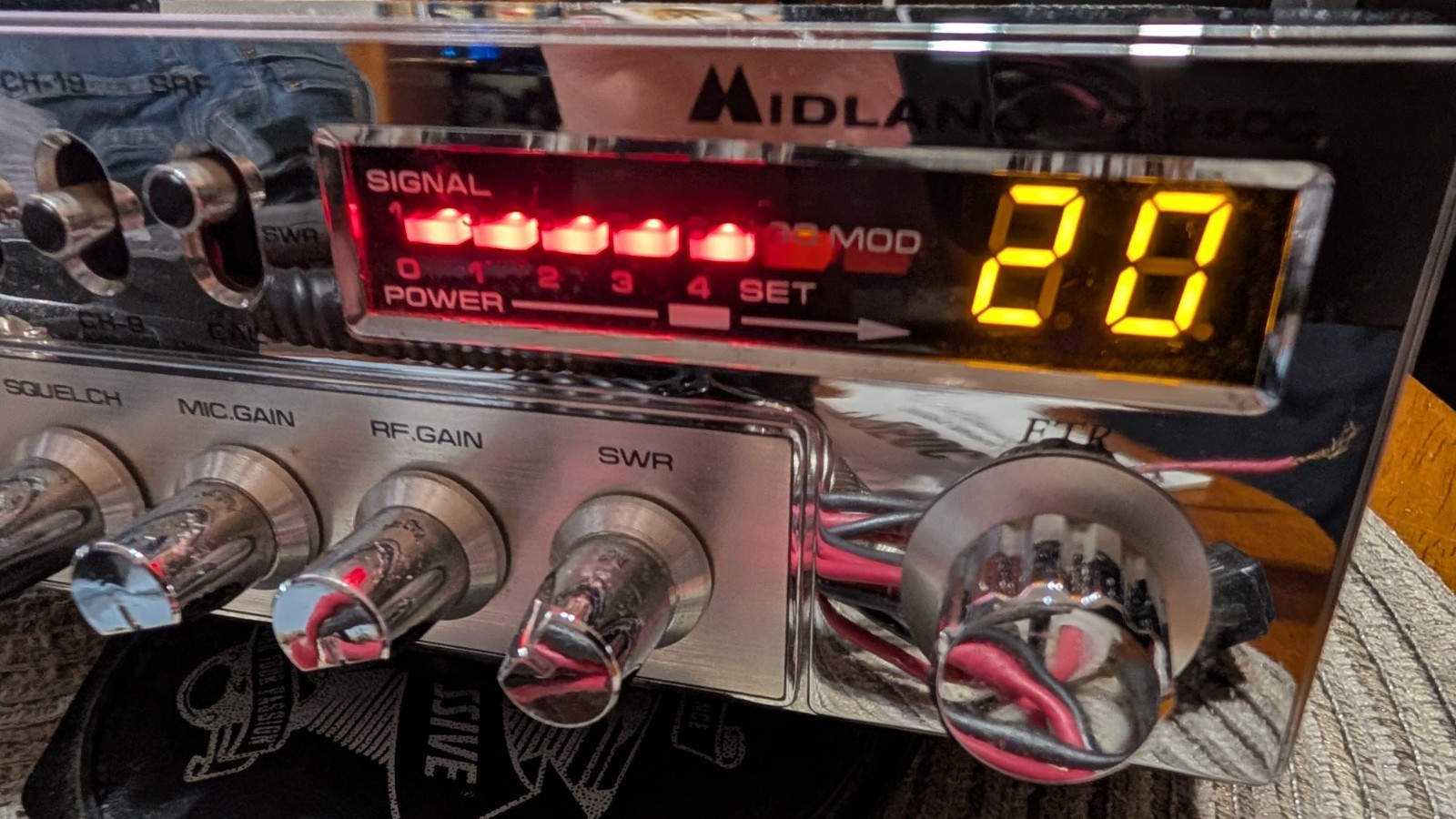 Midland Power Max 77-250c Peaked, Tuned Tested WATCH VIDEO w/Box