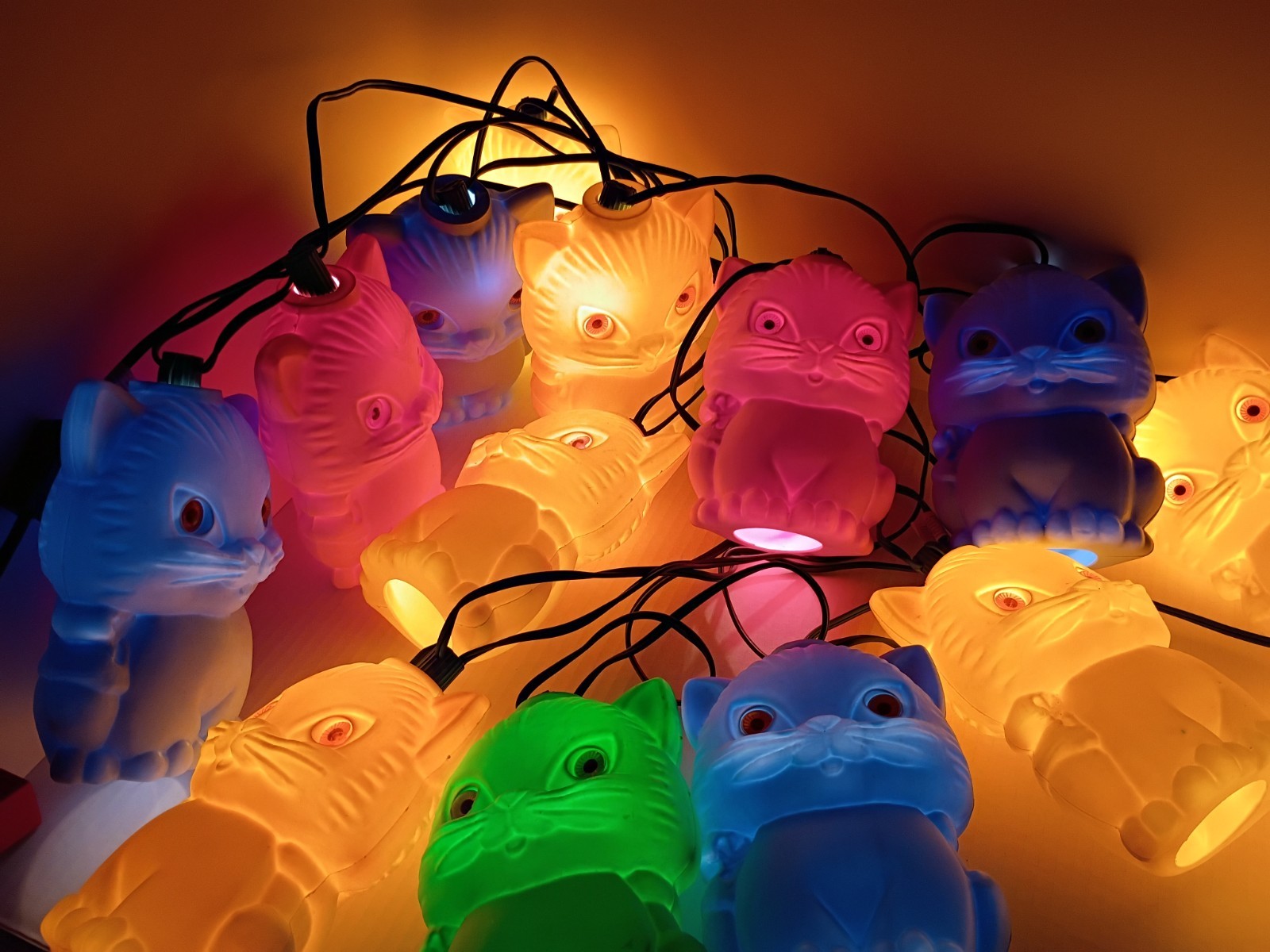 Vtg 60’s Pasta CAT Blow Mold 13pc String Lights RV Camper Patio Tiki Parti Lites