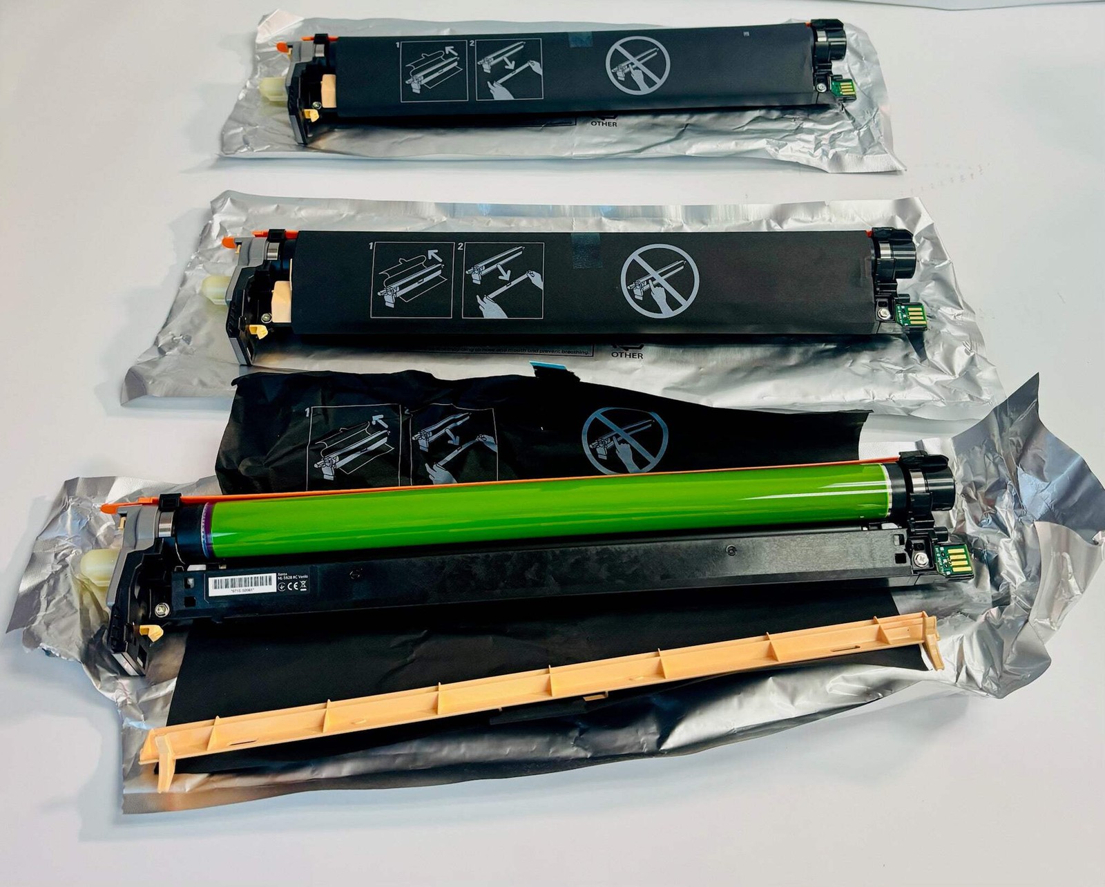 3 Open Seal Genuine Xerox AltaLink C8130,C8135,C8145 Drum Cartridge 013R00681