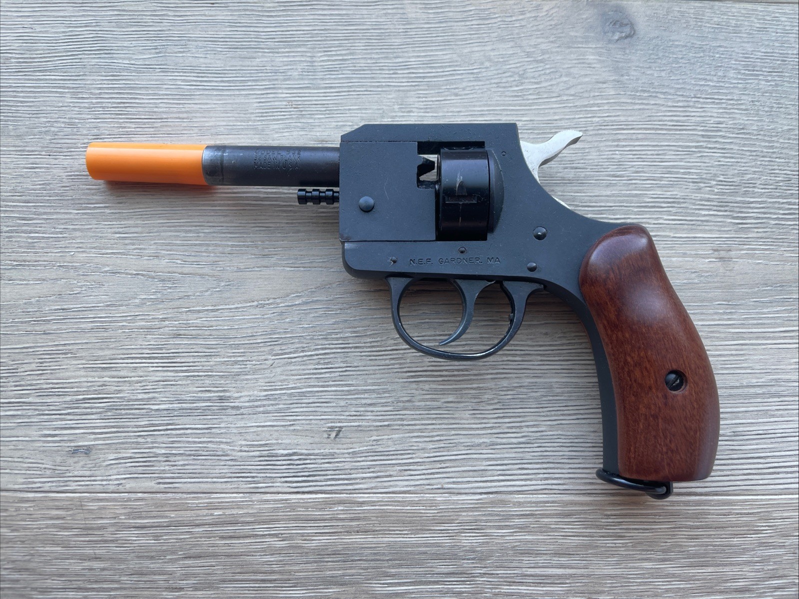 Vintage 32 Smith & Wesson Model B32 Blank Starting Pistol Gun USA