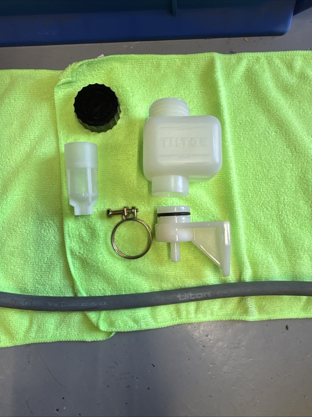 Tilton remote clutch or brake reservoir kit