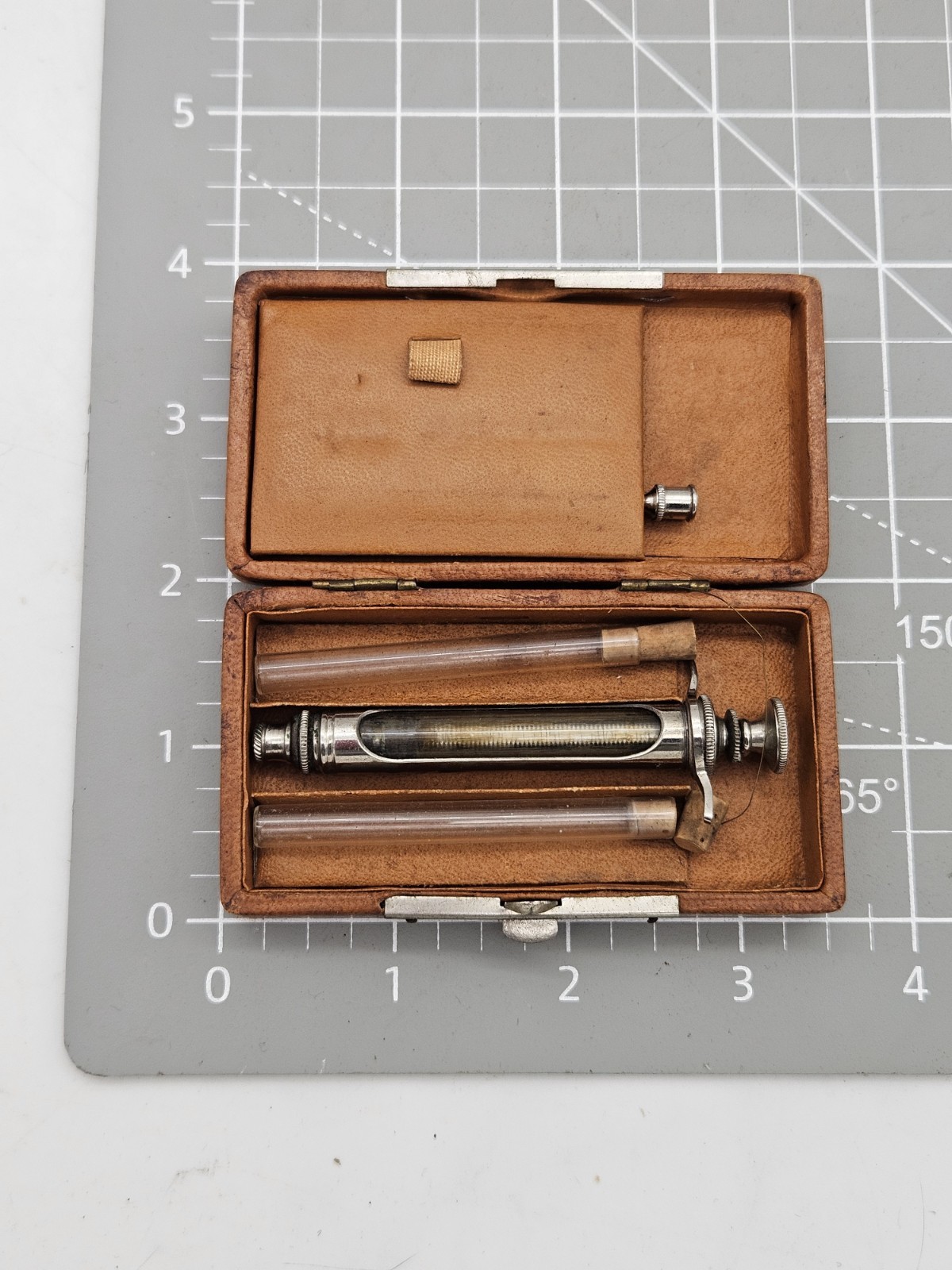 Antique Medical Surgical Glass Metal Syringe Hypodermic Leather Case Set Needle