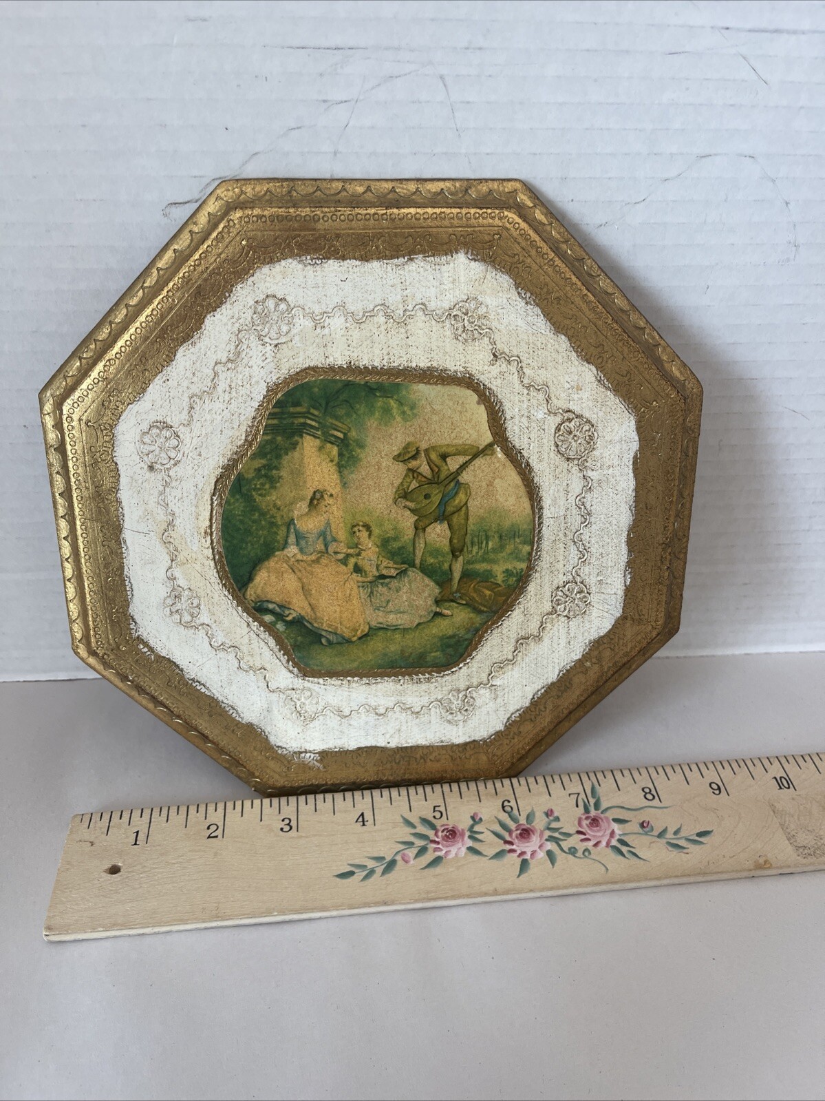 Antiqued Florentine Plaque Wood Artisan Gold Gilt Italy Romantic Octagon 8”