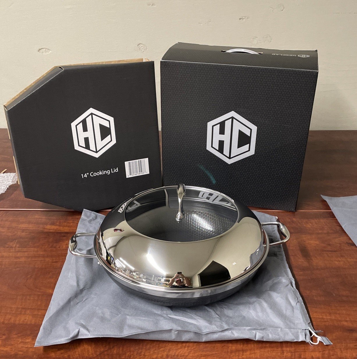 HexClad Hybrid Nonstick 14" Inch Wok W/ Stainless Steel Lid