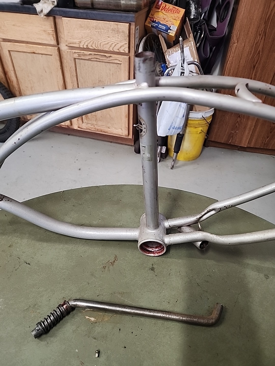 1975 SCHWINN STINGRAY SCRAMBLER BMX 20 INCH SILVER FRAME KICKSTAND HEADBAGE L$$K