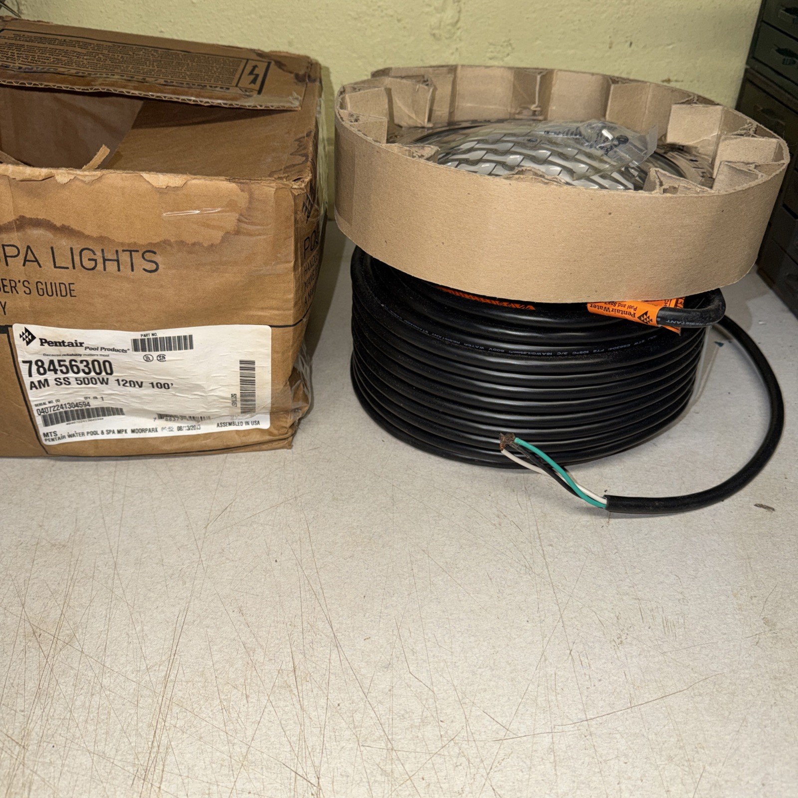 Pentair 78456300 Amerlite Pool Light 120V 500W 100’ Cord SS Face Ring – Open Box