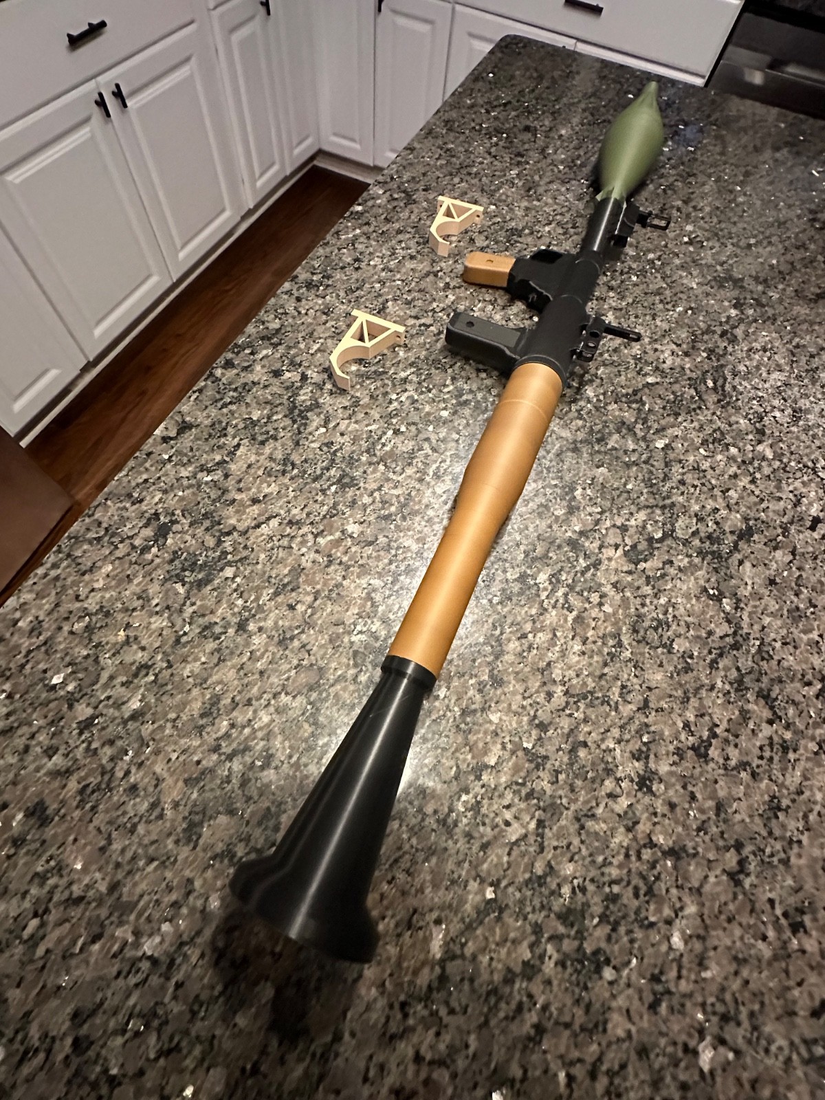 Quality 3D Printed Replica RPG-7 Rocket Propelled Grenade Launcher w/ Wall Mount