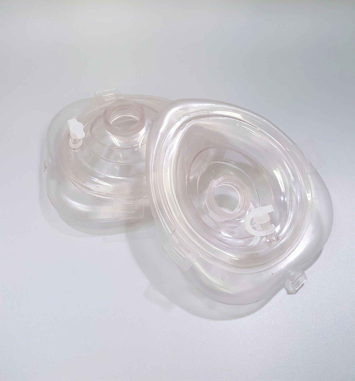 50 Pocket CPR mask in hard case. Mask with O2 inlet