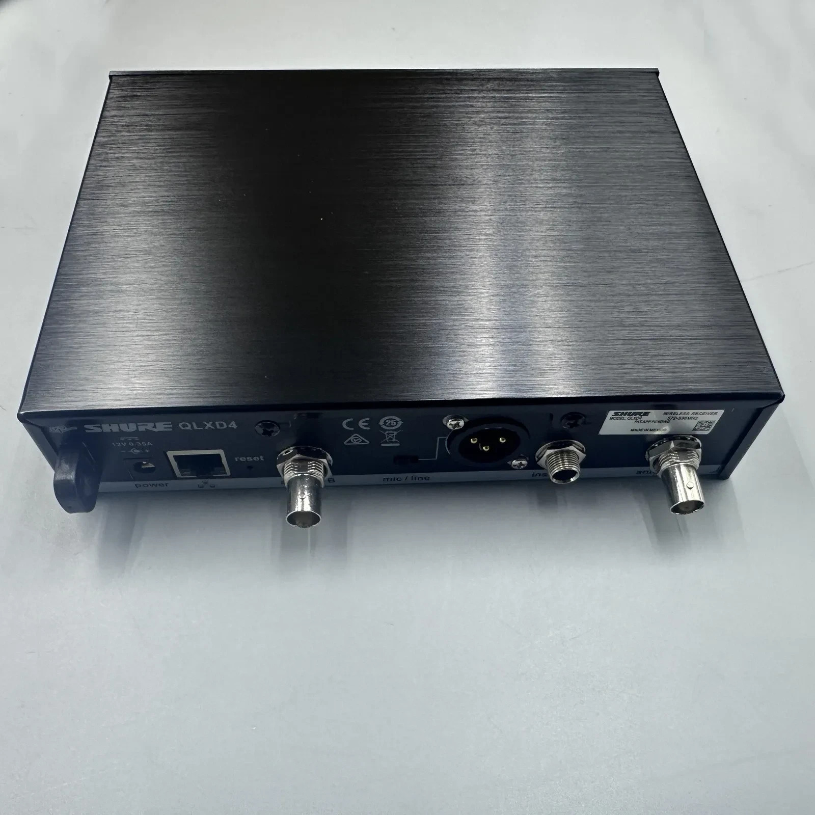 NEW QLXD4 BETA58A Handheld Wireless Vocal System Microphones Express w/ BETA58