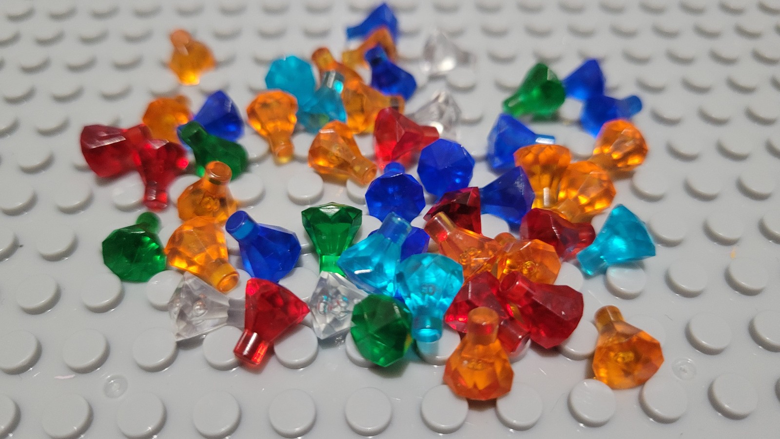 Treasure Accessories - Minifigure Treasure Chest, Gems, Rocks and Gold Bars