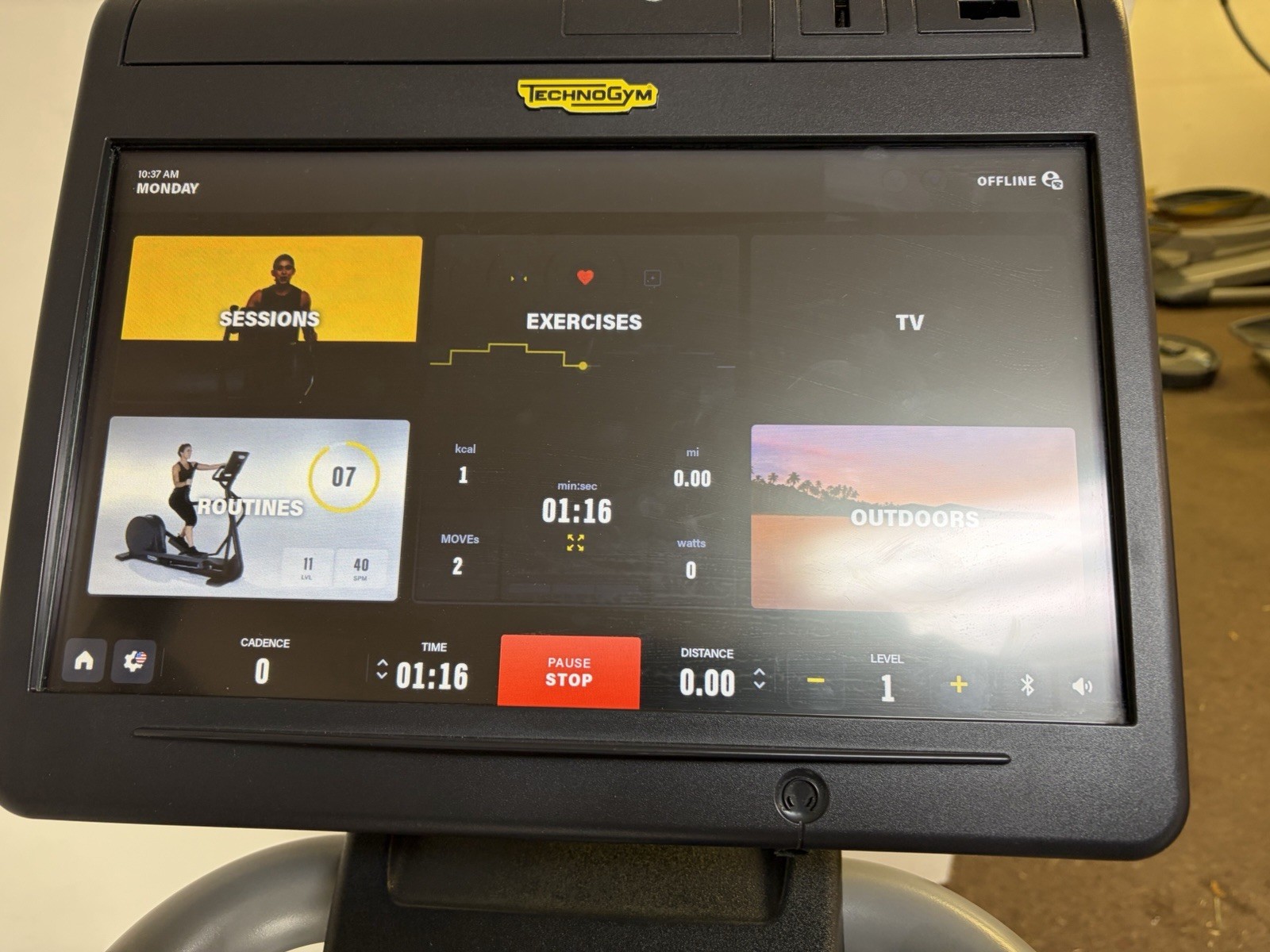 Technogym Elliptical Machine Touchscreen Console Commercial Programmable