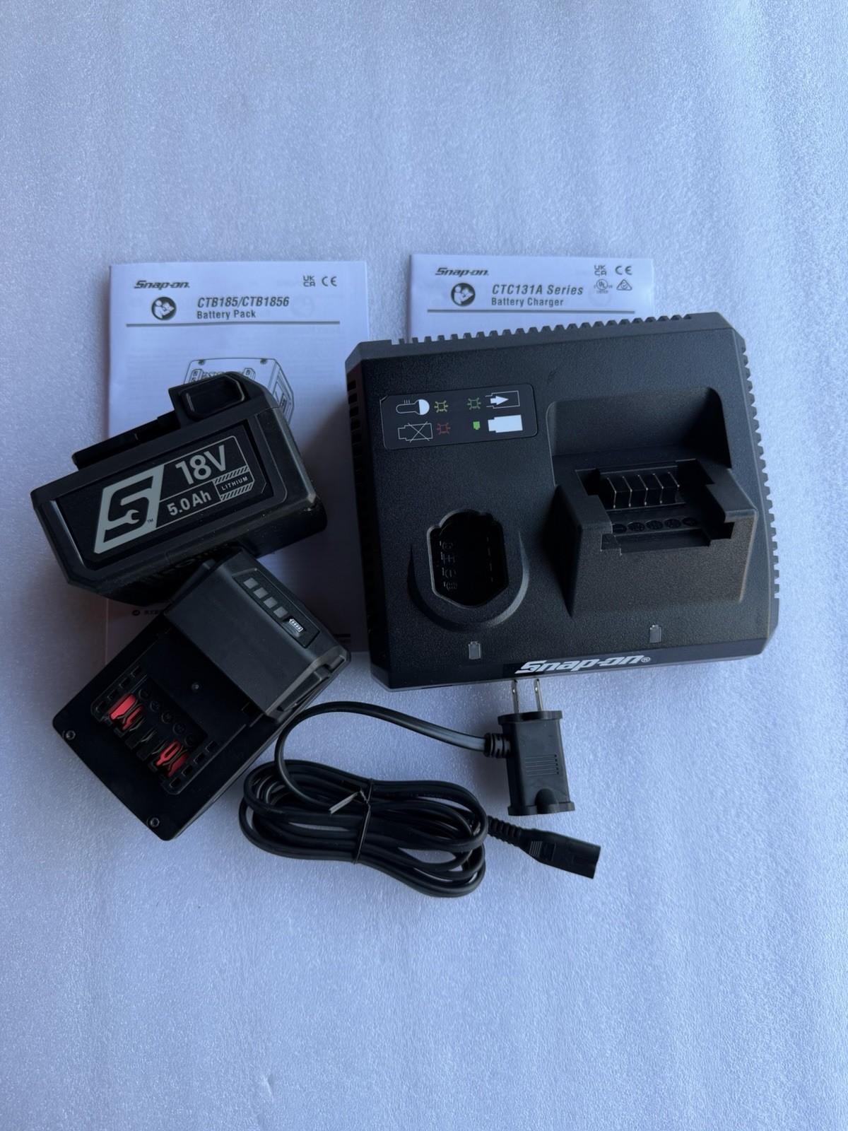 Snap On CTPSK185 18v 5Ah Power Supply Kit( 2pc CTB185 + CTC131A Charger)