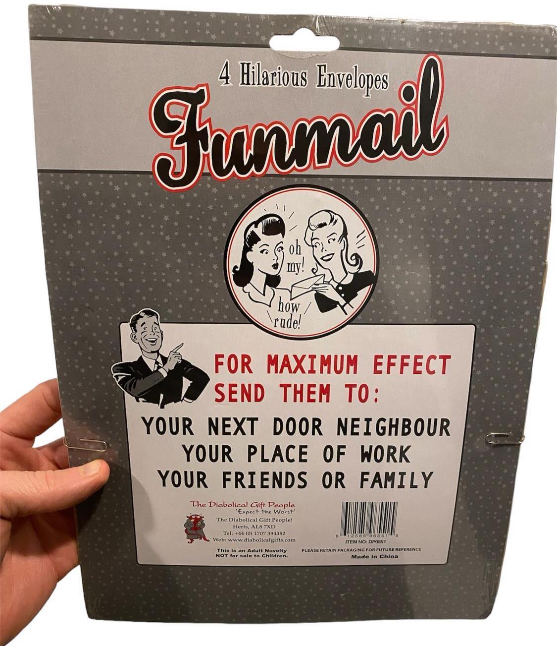 📬 Set of 4 Totally Ridiculous Embarrassing Prank Envelopes – Guaranteed LOLs!😈