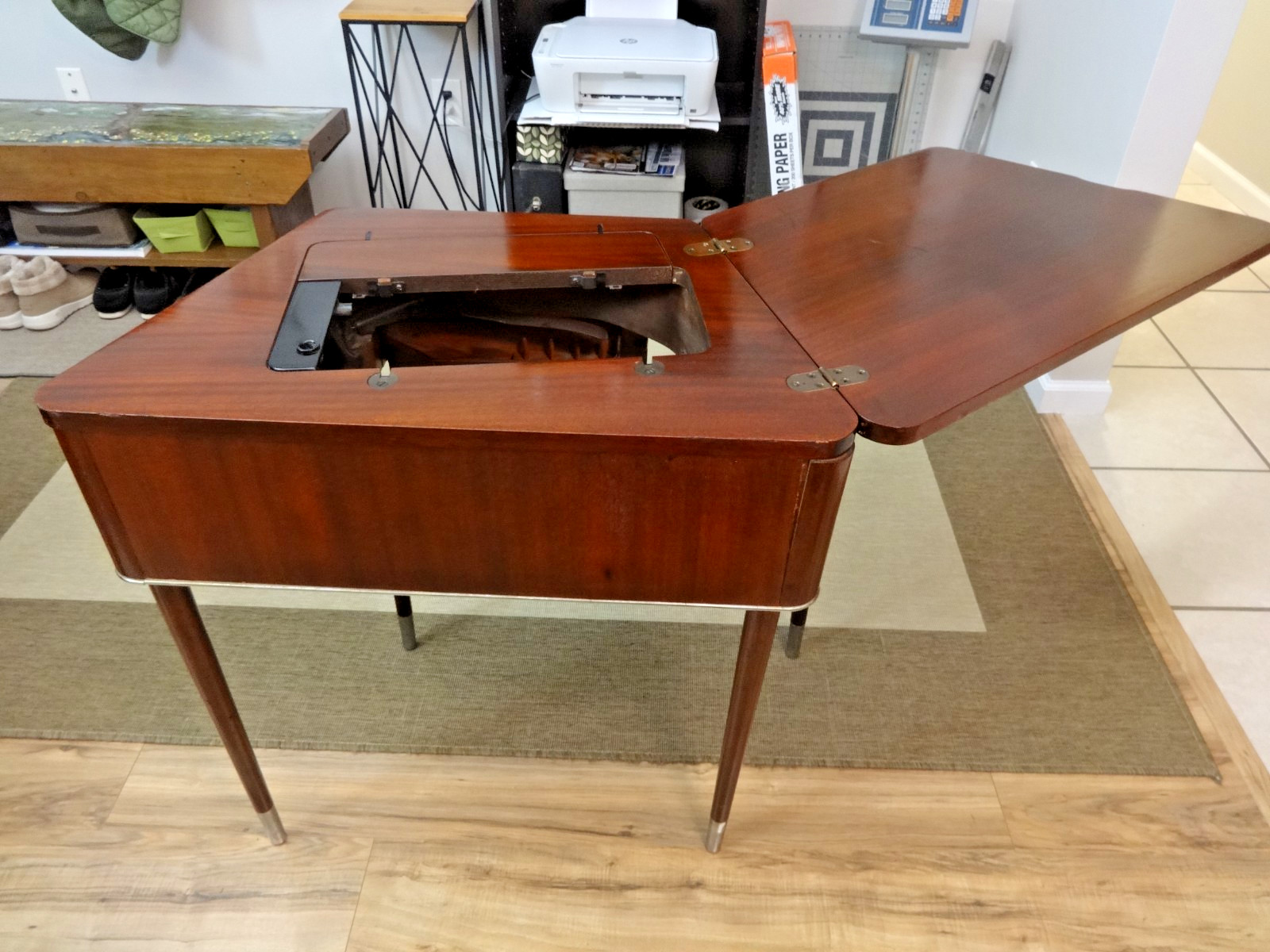 RARE Singer 74 Trapezoid Spinet Sewing Machine Cabinet - 301, 400 & 500 Series