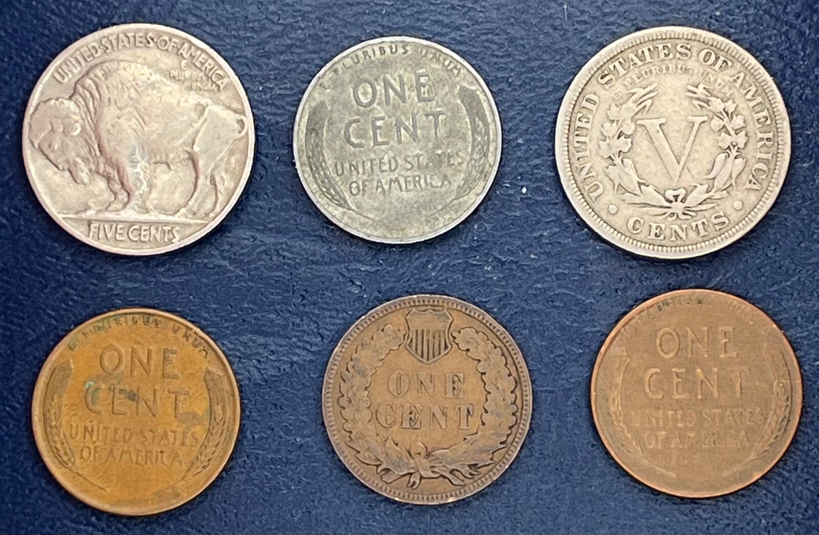 LOT OF INDIAN HEAD PENNY LIBERTY BUFFALO NICKELS STEEL PENNY AND 2 LINCOLN CENTS