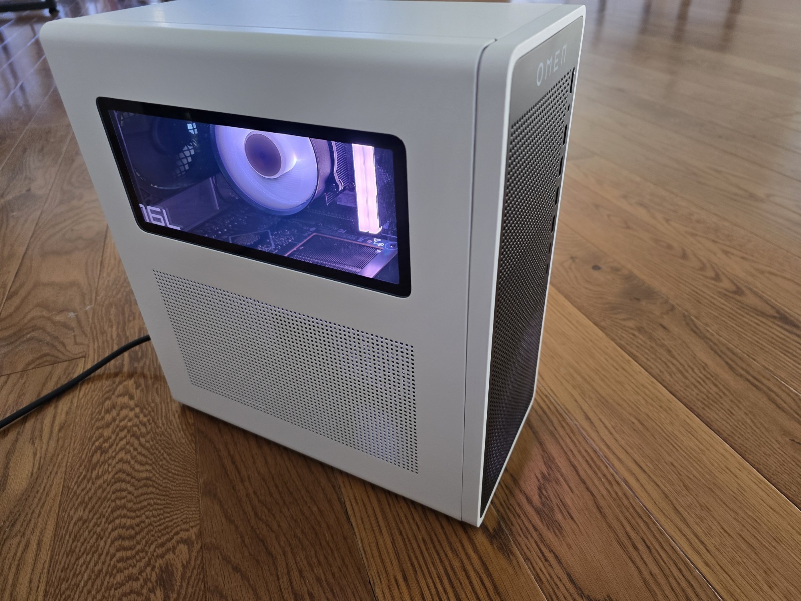 HP Omen 16L RTX 5060 Intel Ultra 7 265F 32GB RAM 1 TB SSD Gaming Desktop