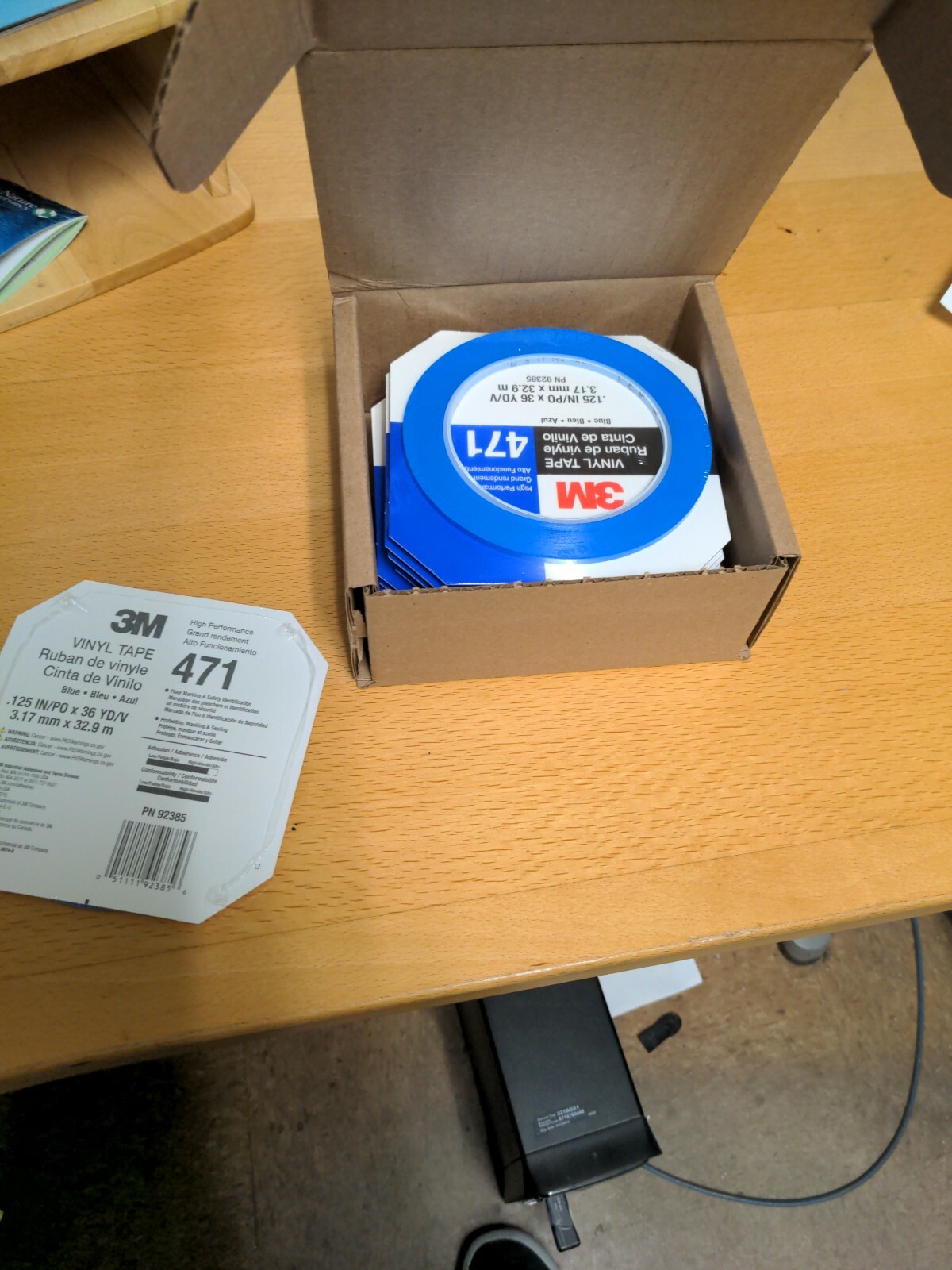 3M 06408 Blue Fine Line Vinyl Tape 471, 1/8" x 36 yds One Roll