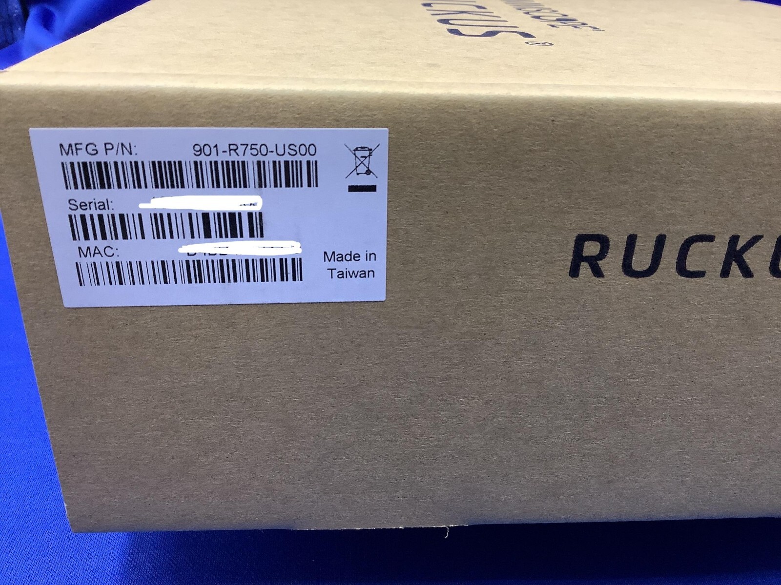 901-R750-US00 RUCKUS R750 Wi-Fi 6 4x4:4 Indoor Access Point