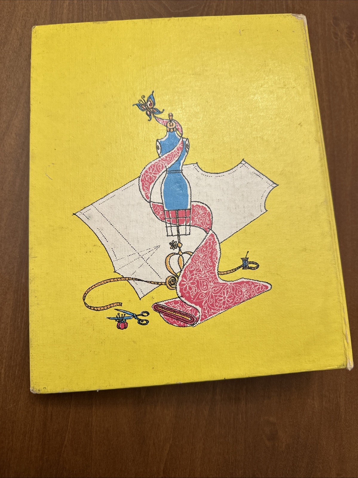 Vintage 1972 Complete Family Sewing Book 3 Ring Binder Curtin Publications