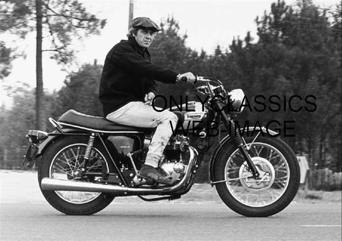 COOL STEVE MCQUEEN ON HIS TRIUMPH BONNEVILLE MOTORCYCLE 5X7 PHOTO SPORTING CAP