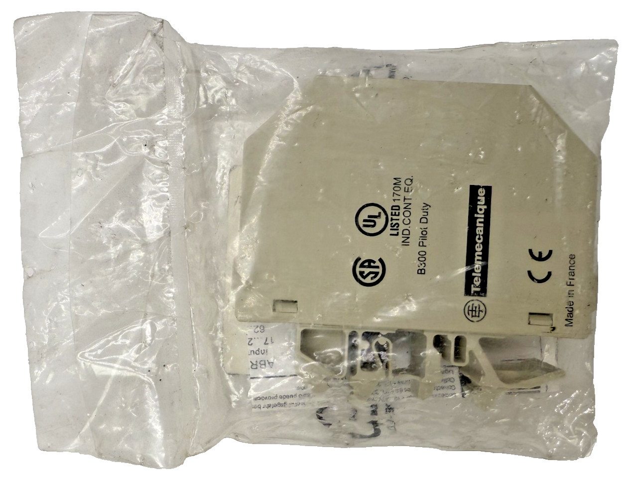 Schneider Telemecanique ABR 1S618B Output Interface Relay Module ABR1S618BAA