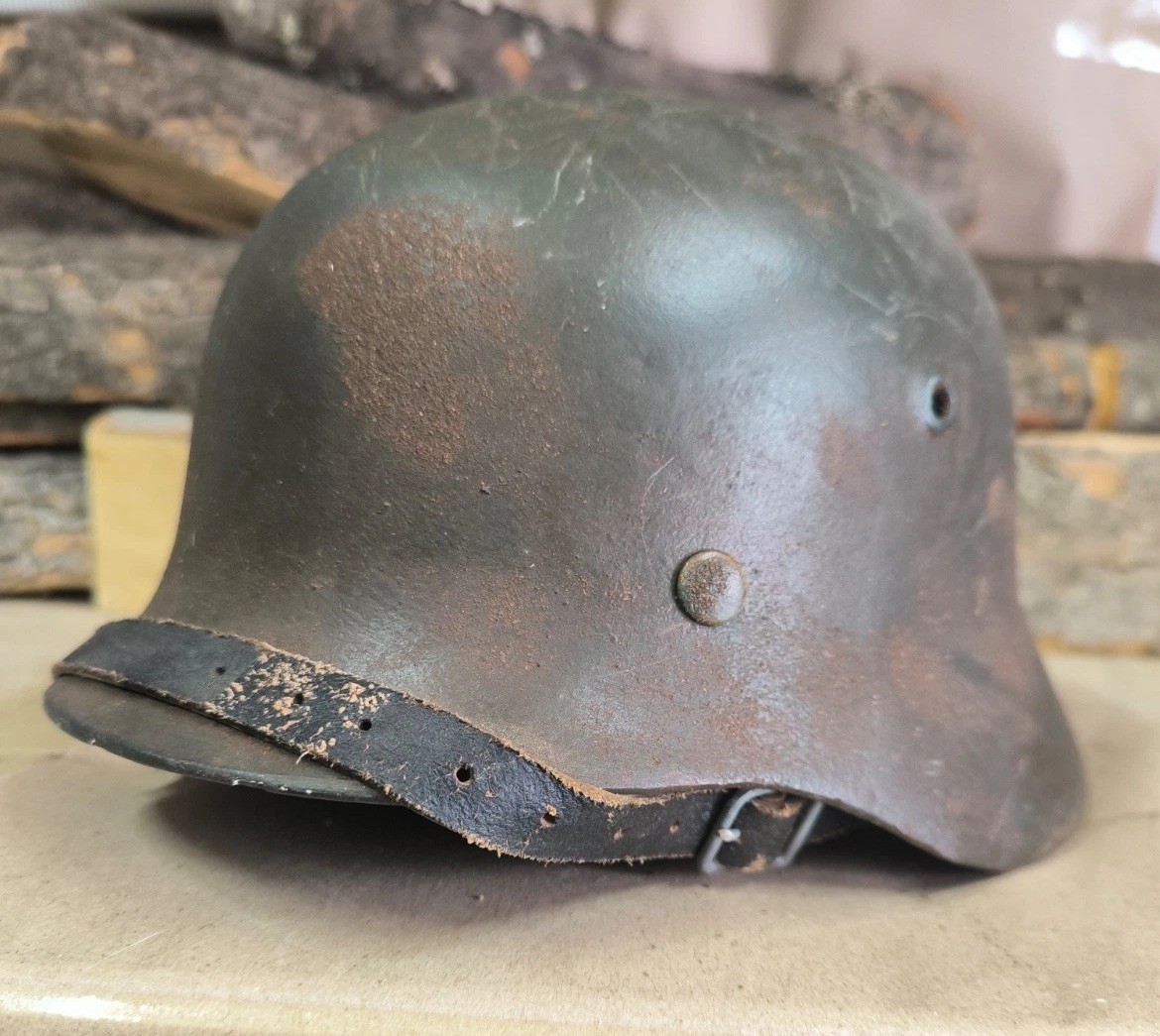 WW2 M40 German Helmet WWII M 40. Combat helmet.size 64