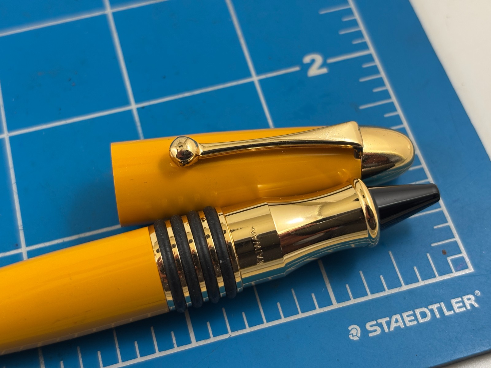 Judd's Very Nice Colibri Yellow Rollerball Pen