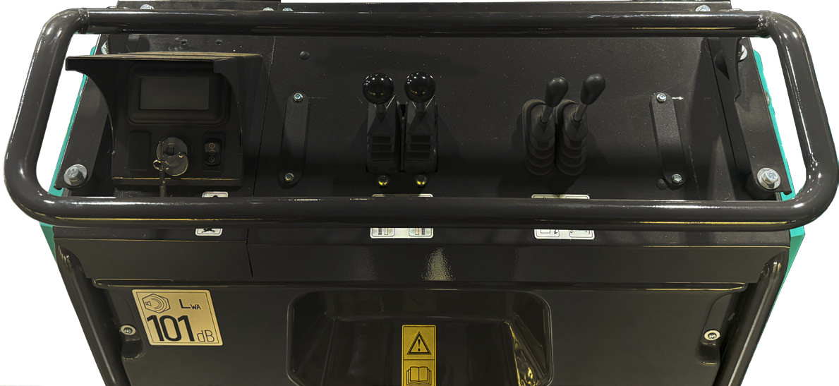 CLEARANCE! Tracked Concrete Buggy IMER Tracker 1624 | 16 Cu. Ft. Swivel Dump