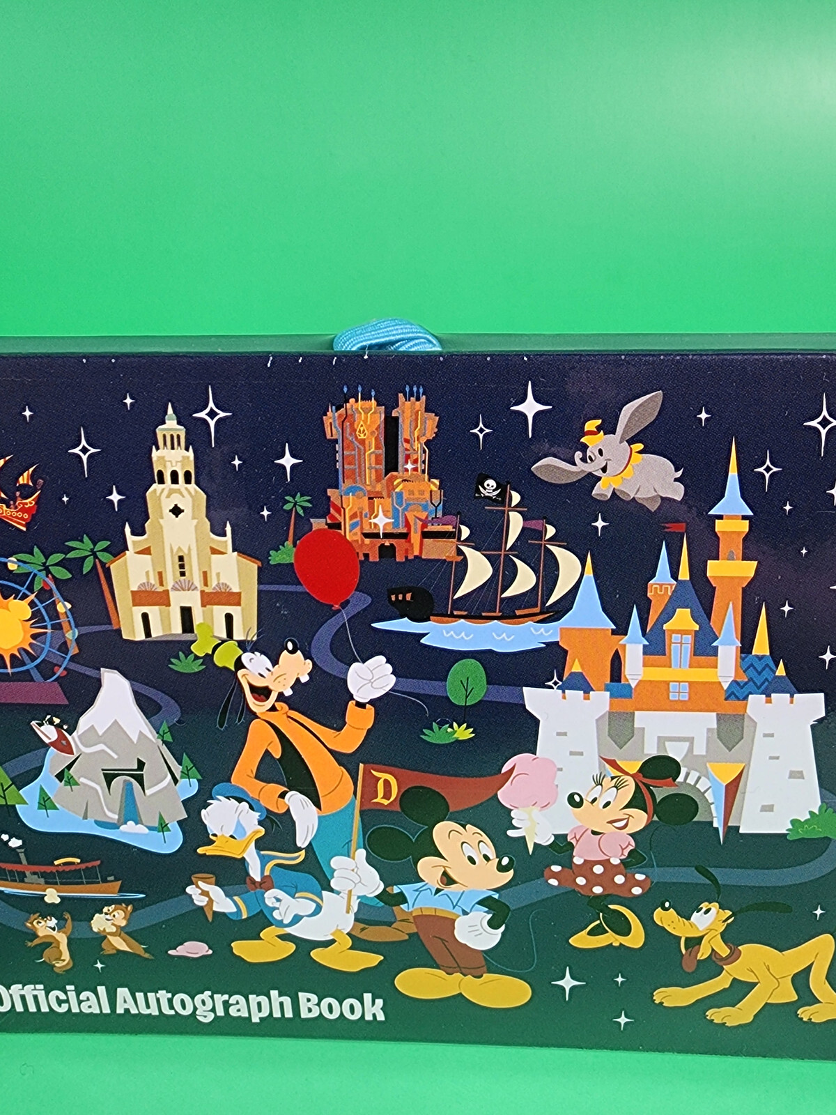 Disneyland Resort Official Autograph Book New Park Authentic Mickey Minnie Goofy