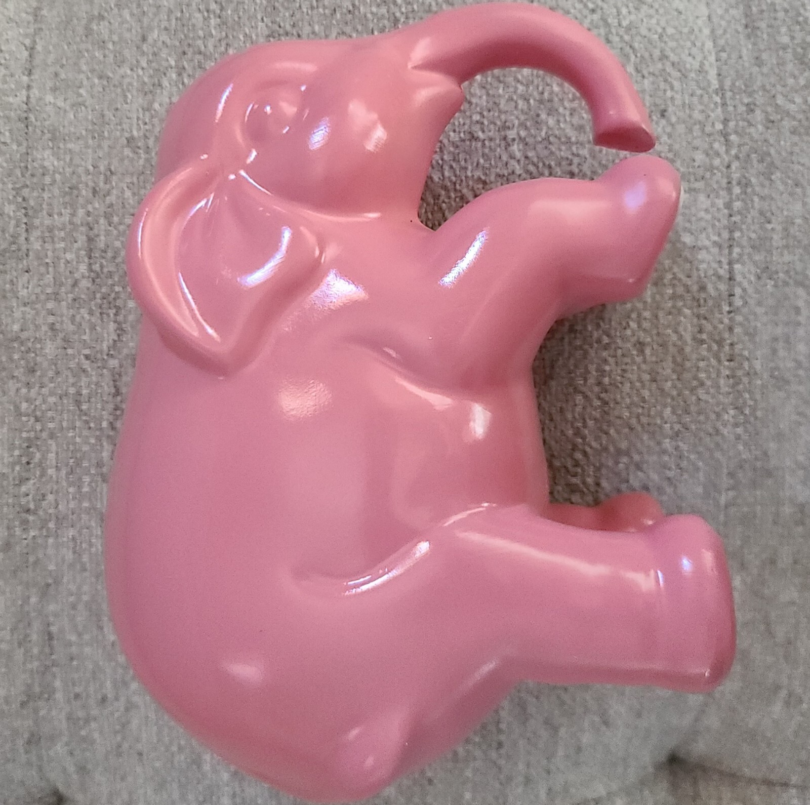 NEW Delirium Tremens Pink Ceramic Elephant 8"x6" Logo Belgian Beer Sculpture Bar