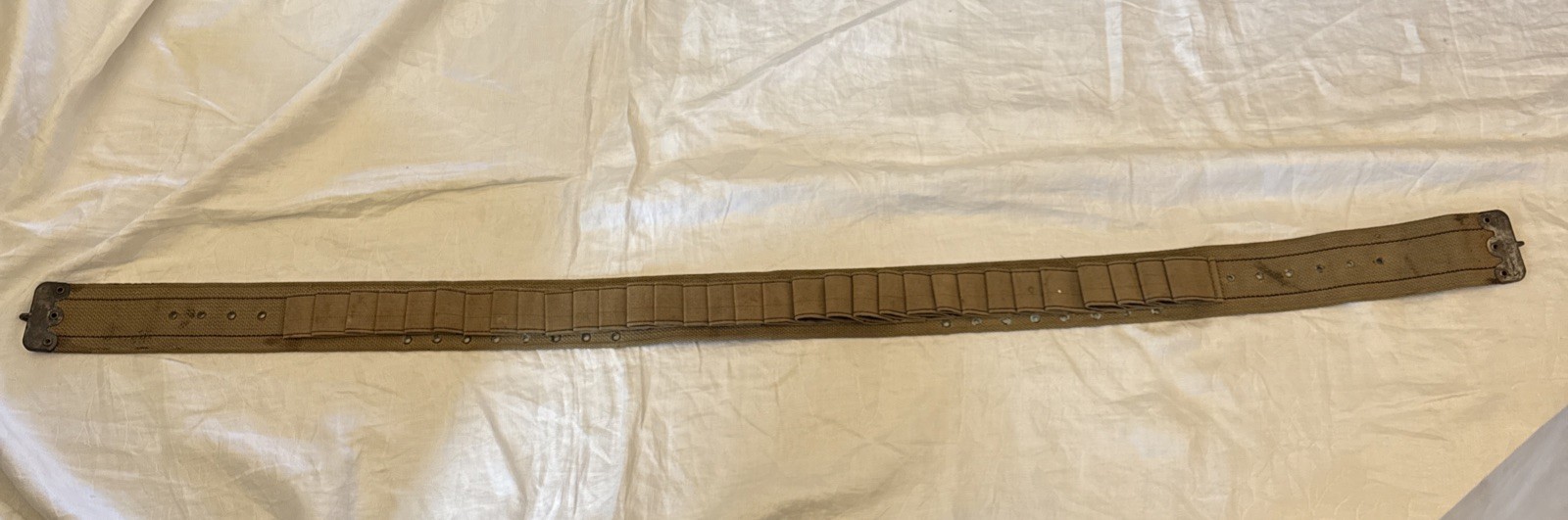 Vntg Military Ammo Belt 12 Gauge Holds 32 Shells Adjustable W/Hooks on Both Ends