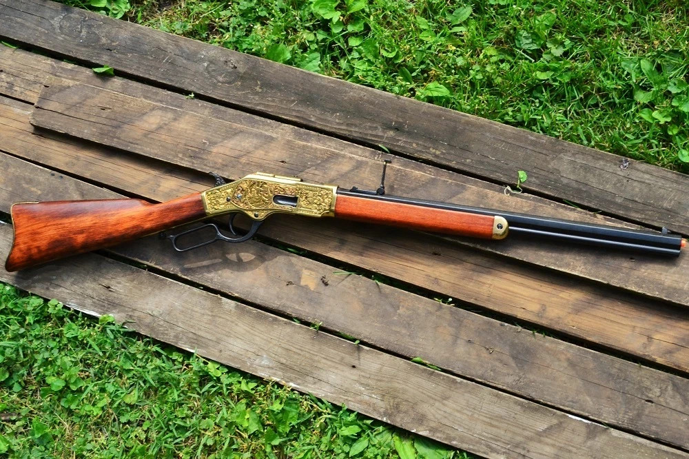 Winchester M1873 Engraved Lever Action Rifle - 1873 - Non-Firing Denix Replica