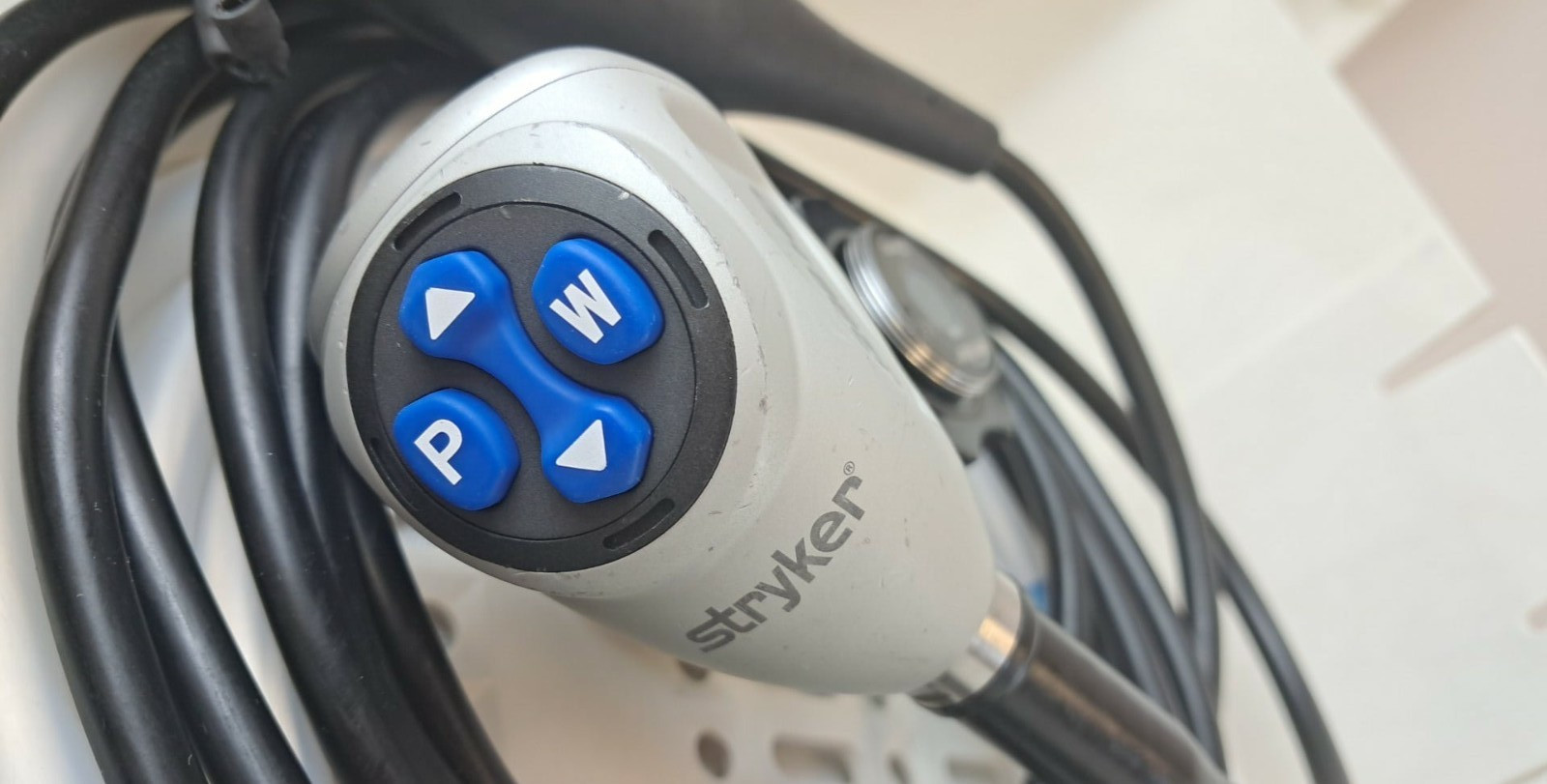 Stryker 1288 HD Camera Head & Coupler w/ Clear Case Light Cable & Case w/ Lid