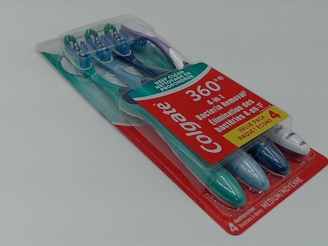 Colgate 360 4-In-1 Bacteria Removal Medium Toothbrush For Adults