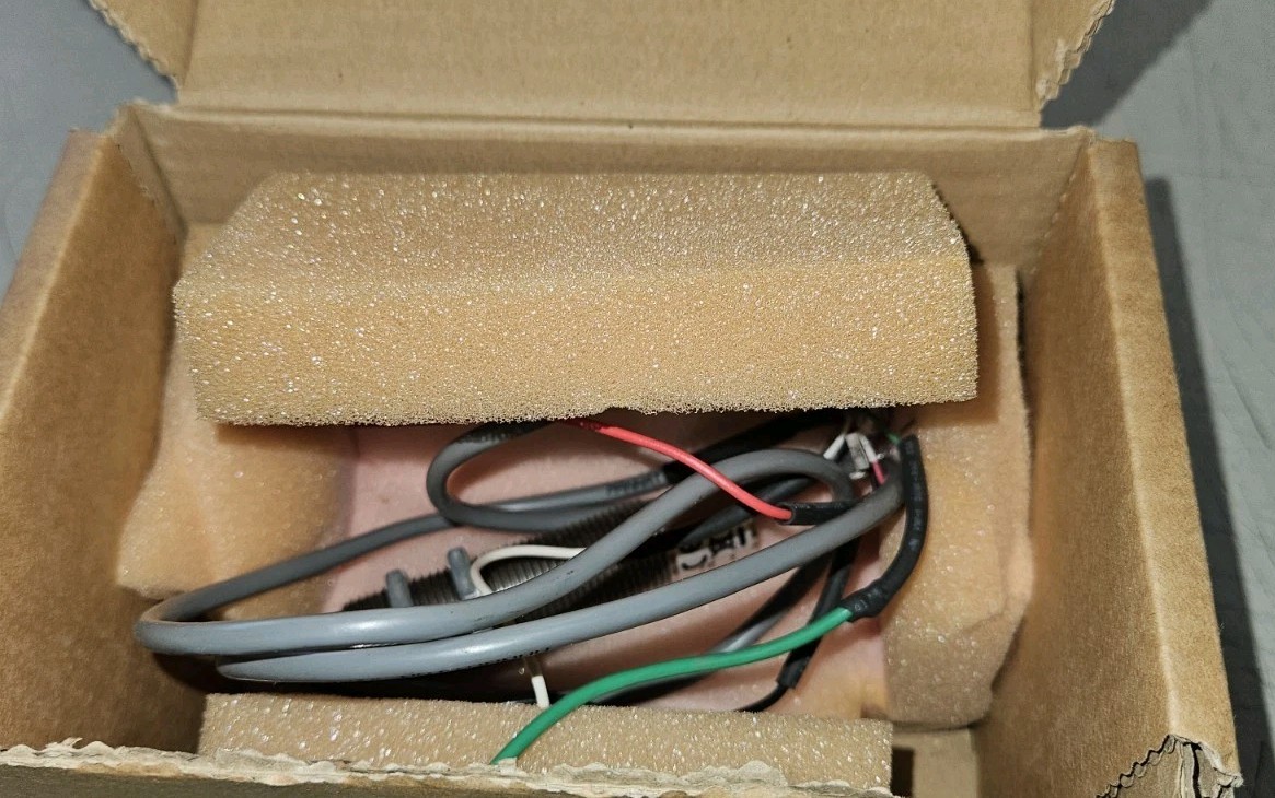 Fluke Raytek Thermalert CI Compact Infrared Tempature Sensor RAYCI3A Shielded IR