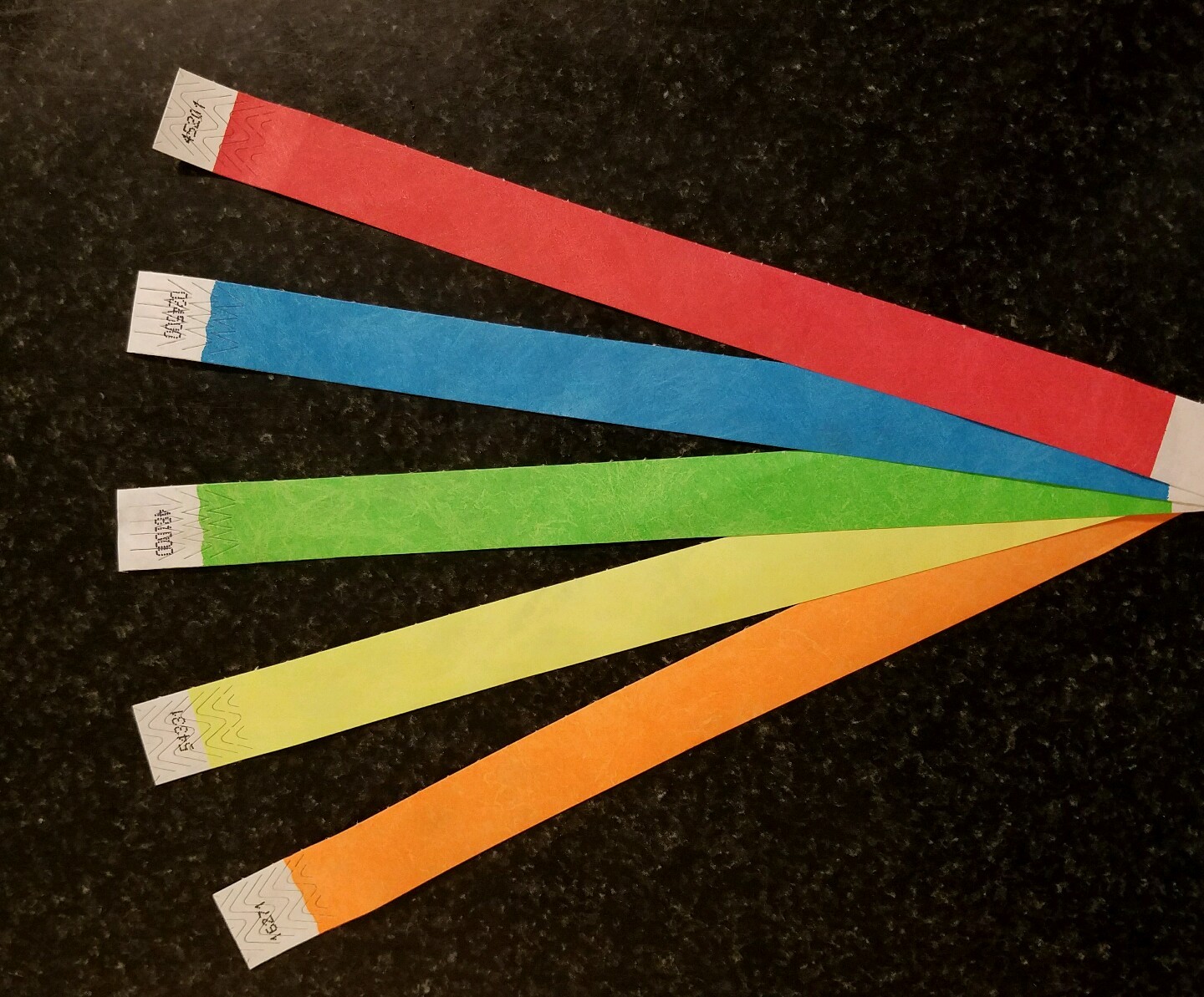 400  3/4"  PAPER WRISTBANDS IN 5 ASSORTED COLORS , TYVEK WRISTBANDS, ARM.BANDS