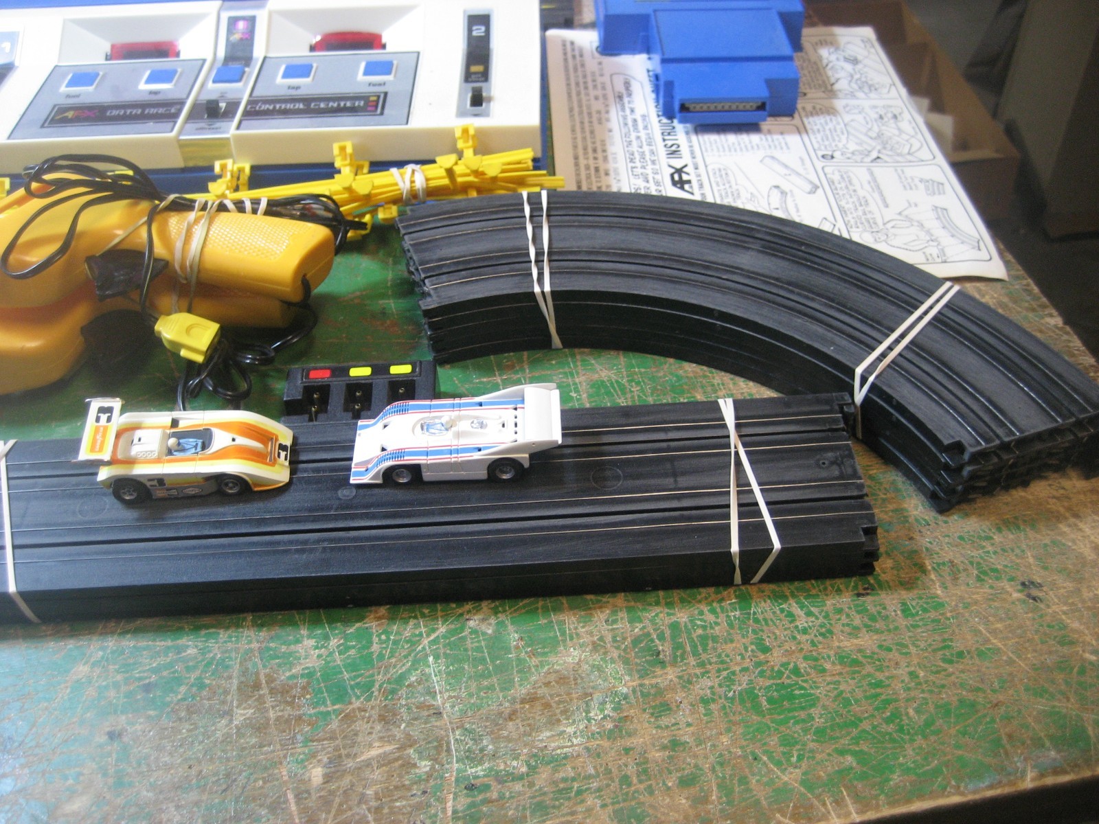 Aurora AFX HO slot car # 2708 Data Race Championship with Sound Tower Complete!