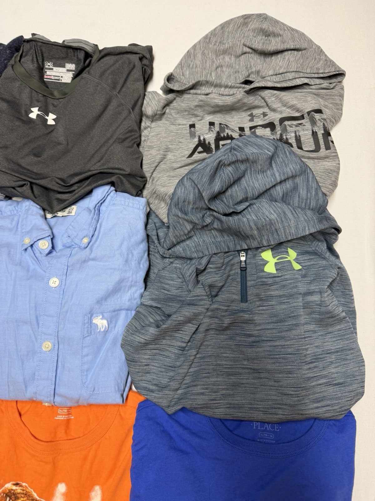 Boys Kids Lot Large 12-14 Clothes Shorts Pants Shirts 28 Pieces mixed brands